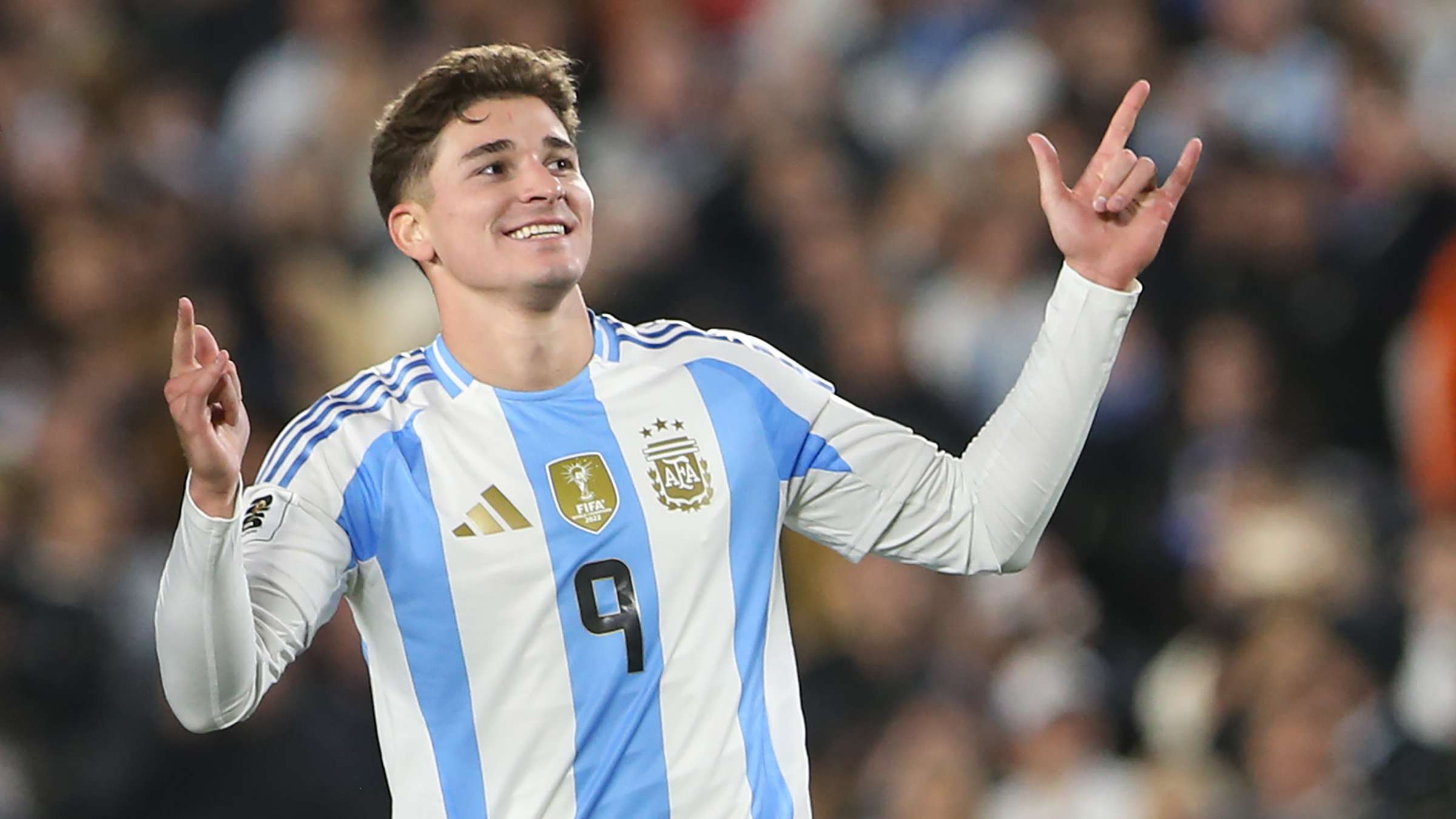 Alvarez shines in Messi's absence as Argentina enjoy Chile cruise  