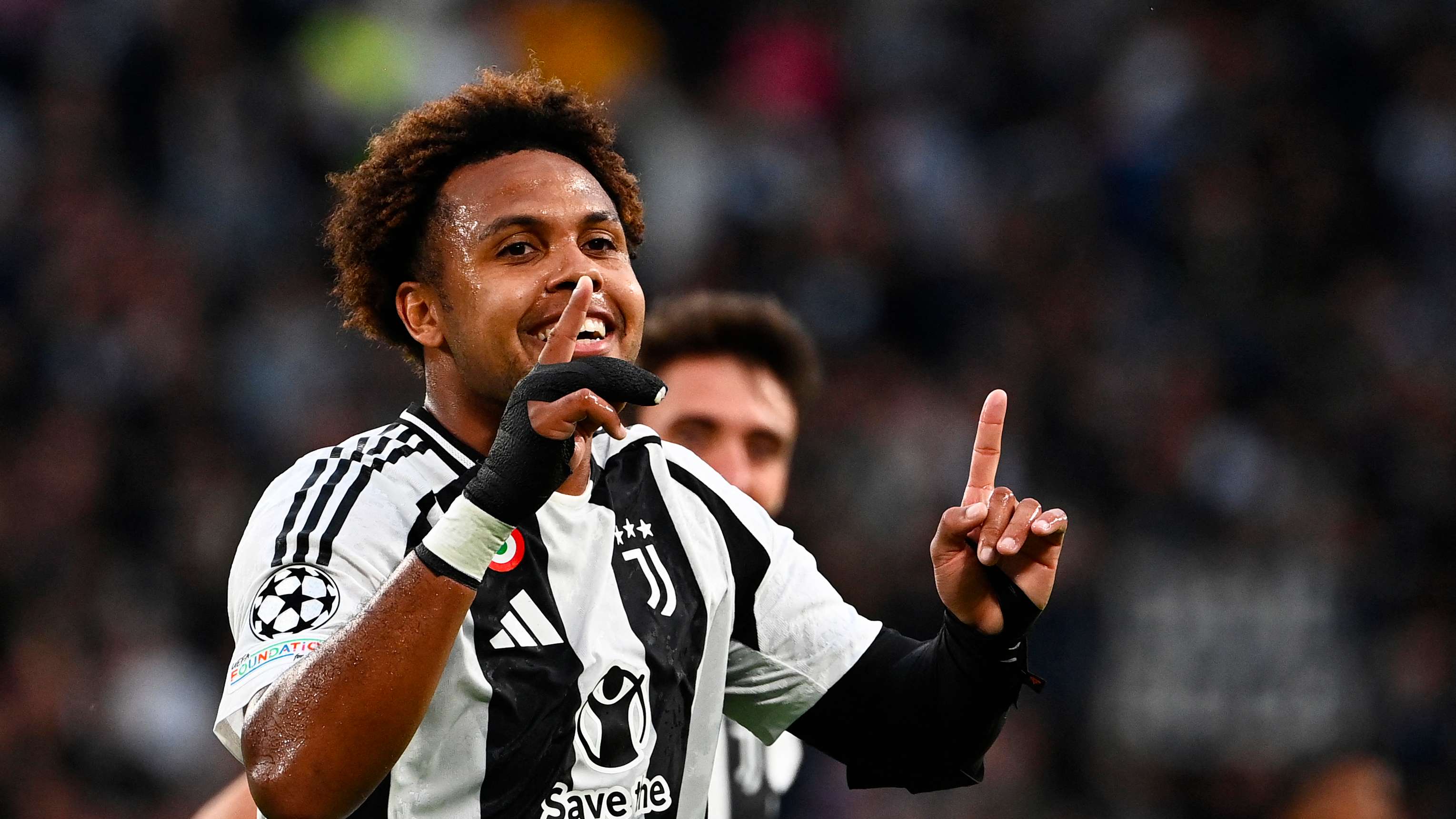 📽️ | USMNT's McKennie scores in UCL for Juventus  