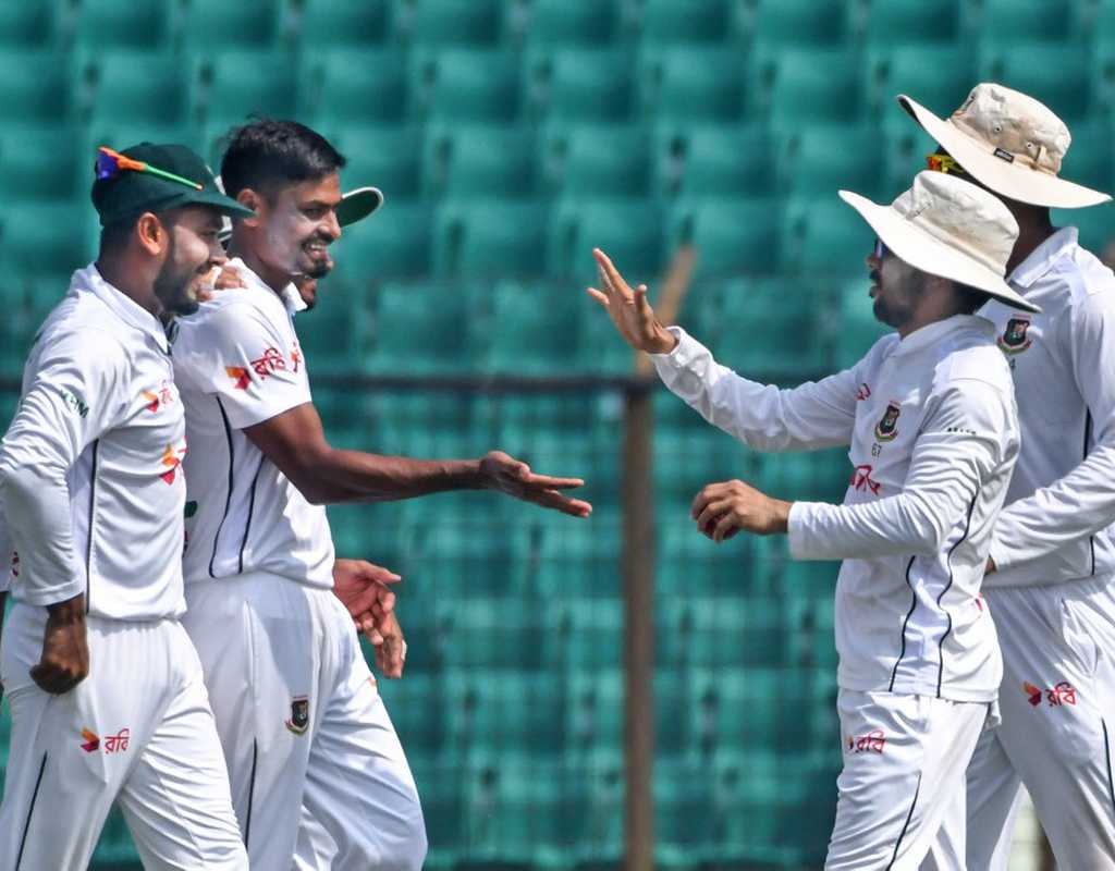 Fielded one less specialist bowler due to poor batting returns: Phil Simmons  