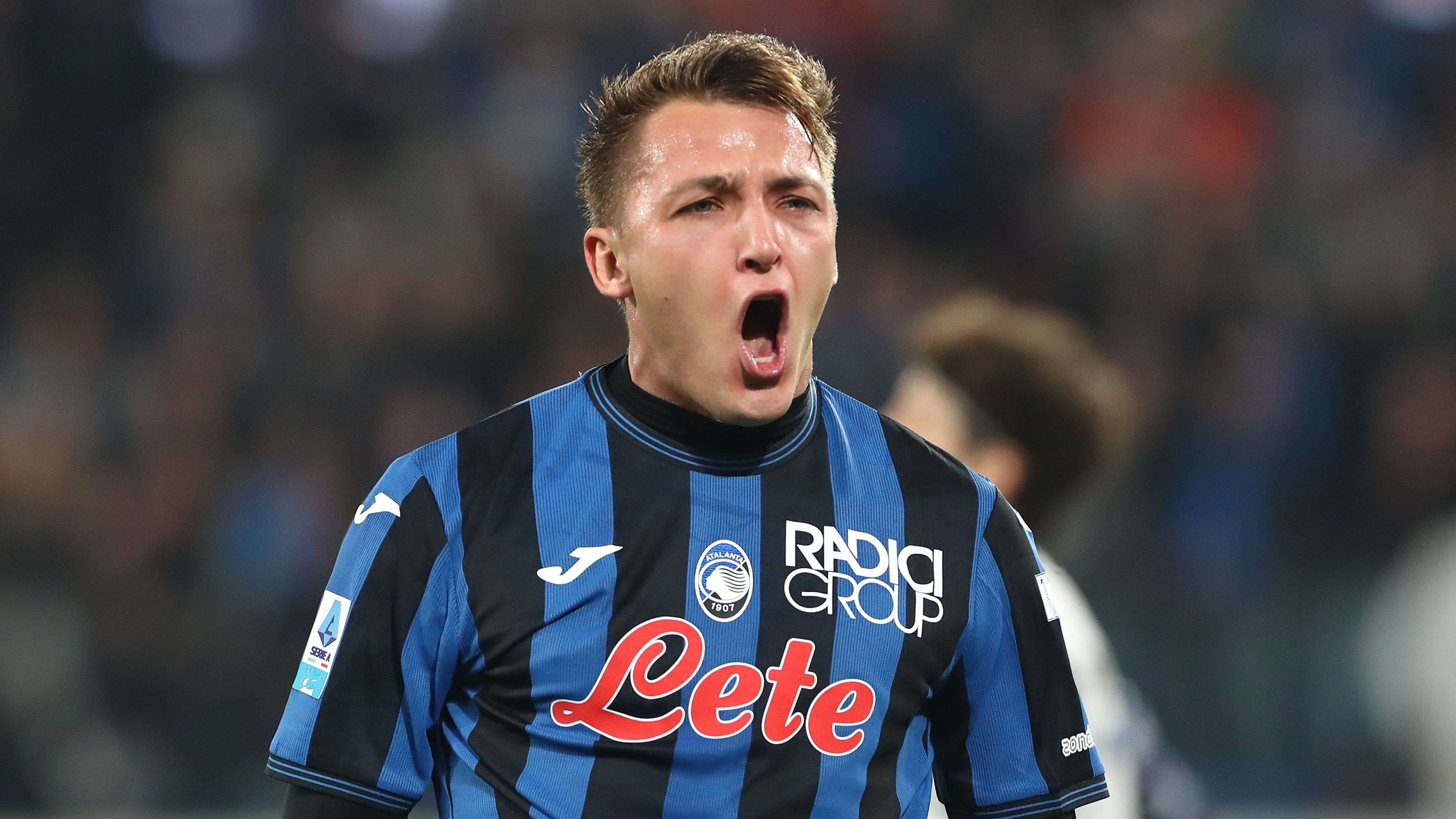 Arsenal send scouts to watch Atalanta striker Retegui  