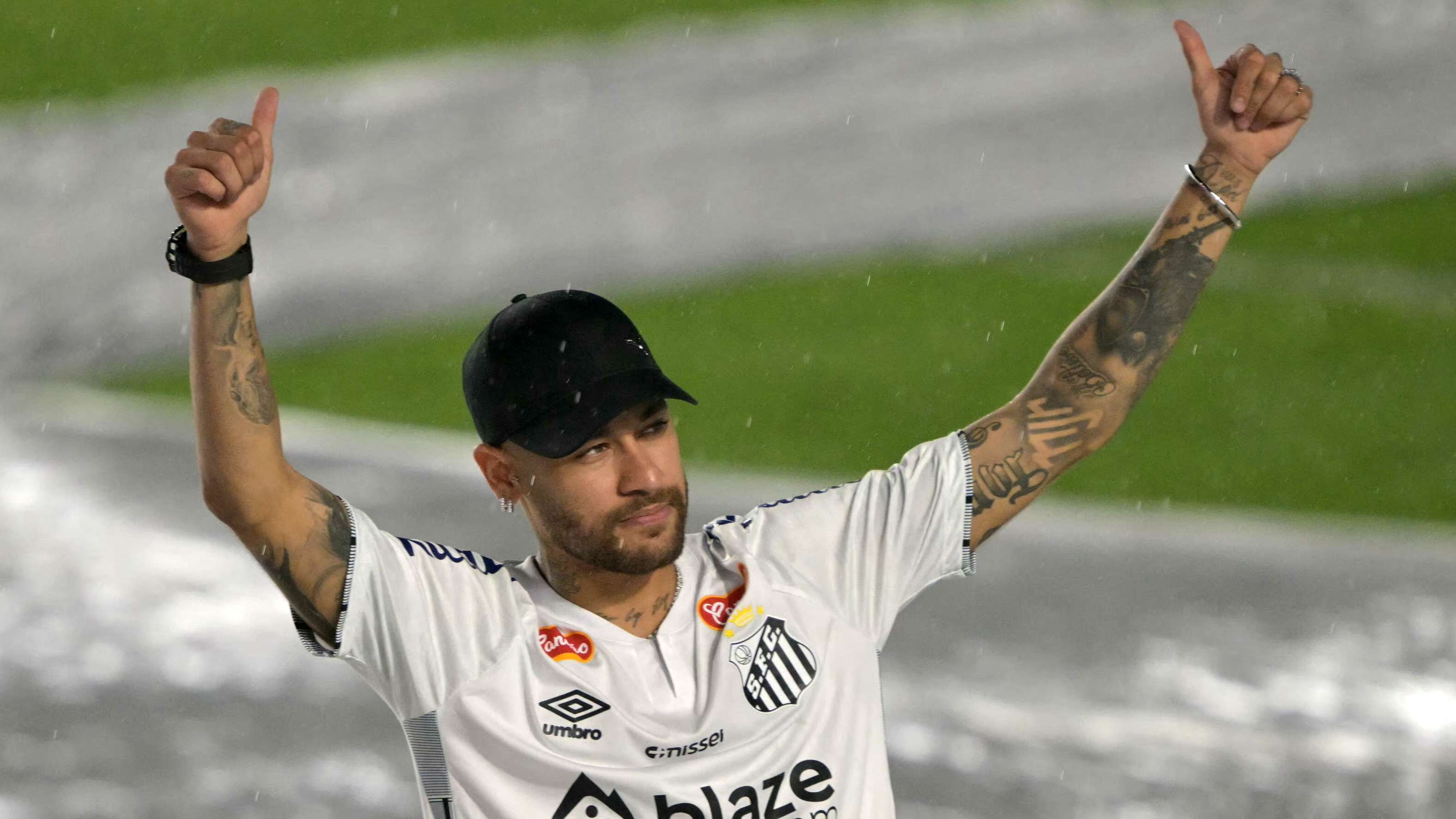 VIDEO: Slimmed-down Neymar begins training at Santos  