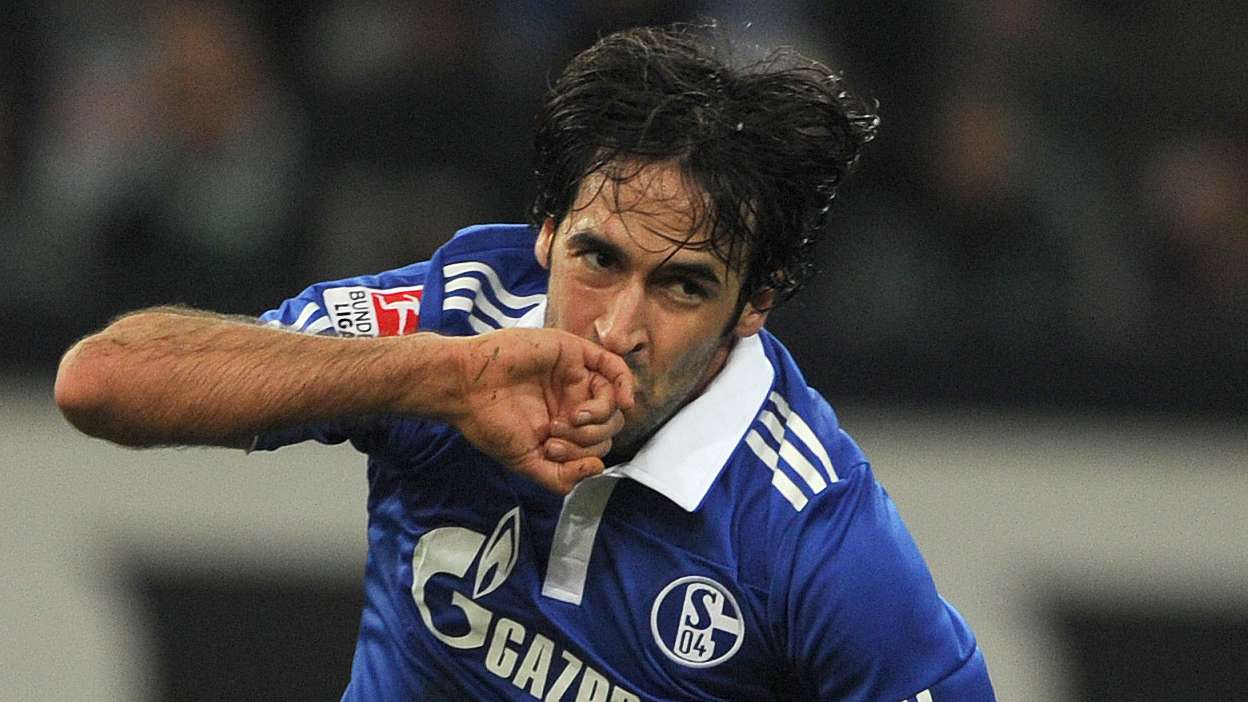Schalke want Madrid legend to become new head coach as they eye Bundesliga return  