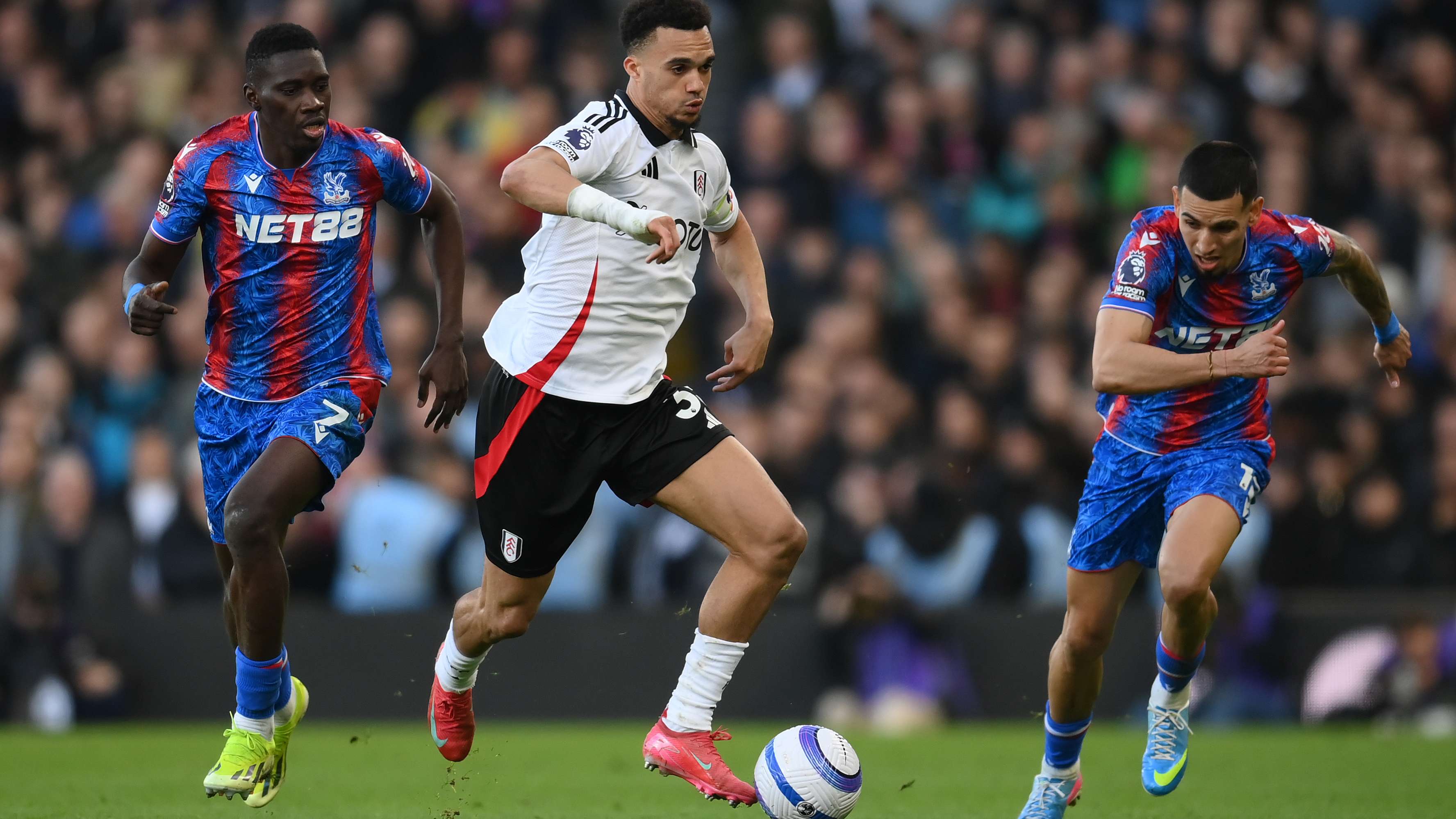 USMNT's Robinson denies Liverpool transfer speculation  