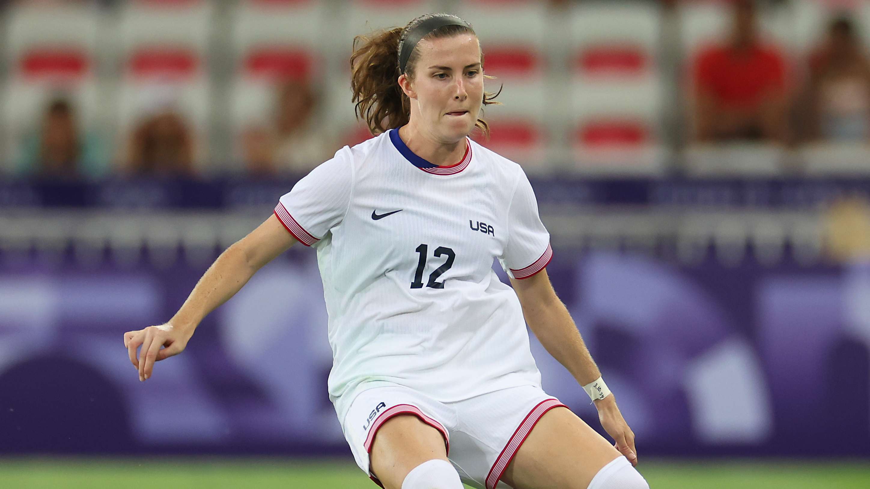 USWNT roster change: Thompson in for Davidson after ACL tear  