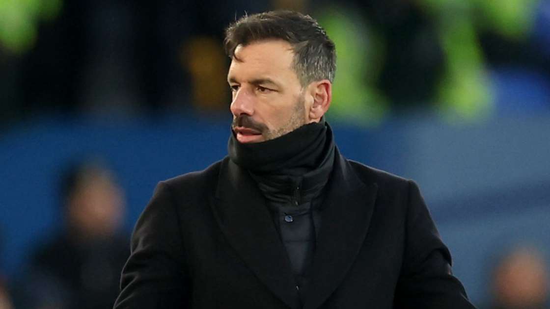 'Expected to get more points' - RvN on Leicester relegation  
