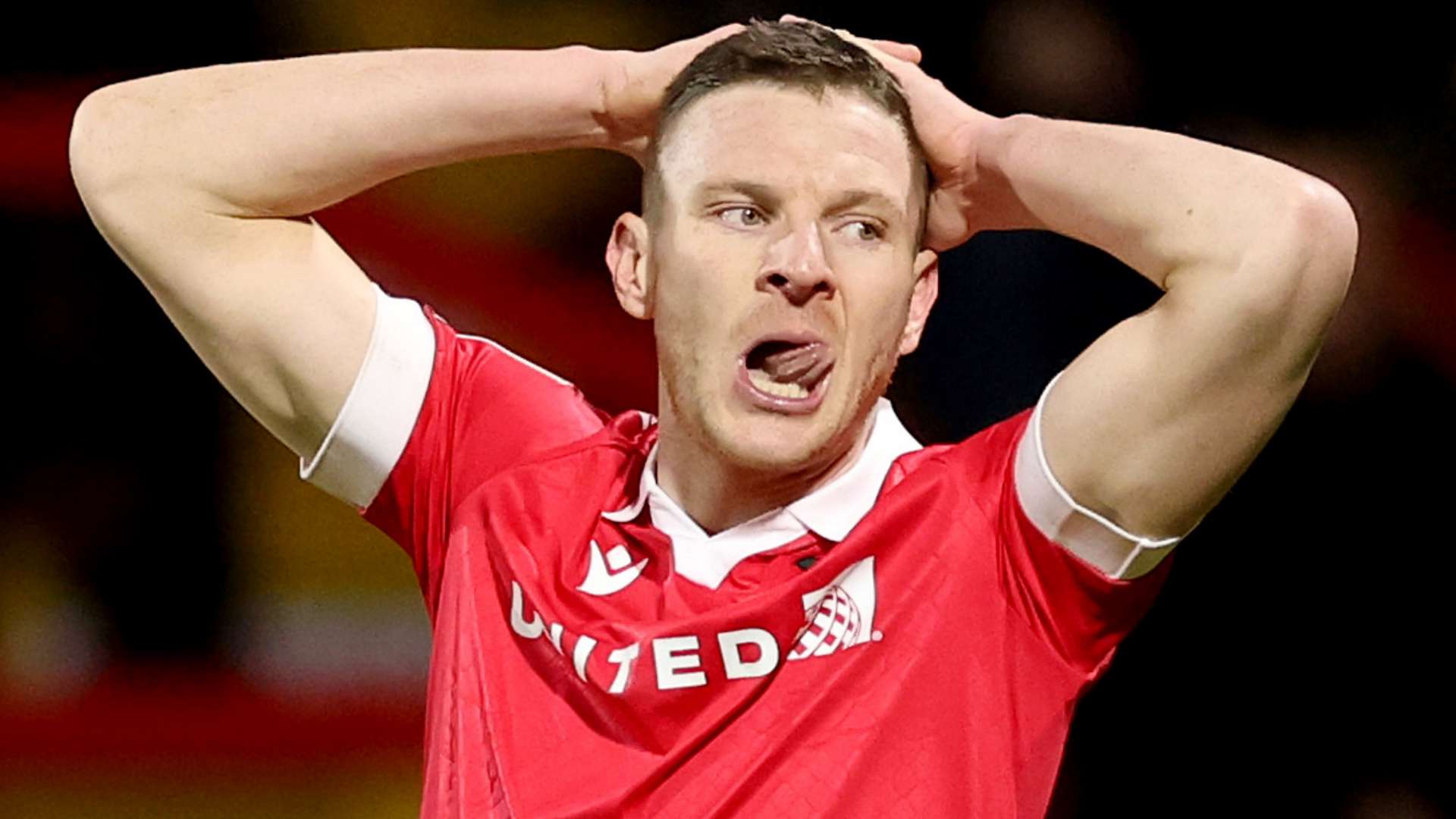 Mullin warning as Wrexham seek 'someone more established'  