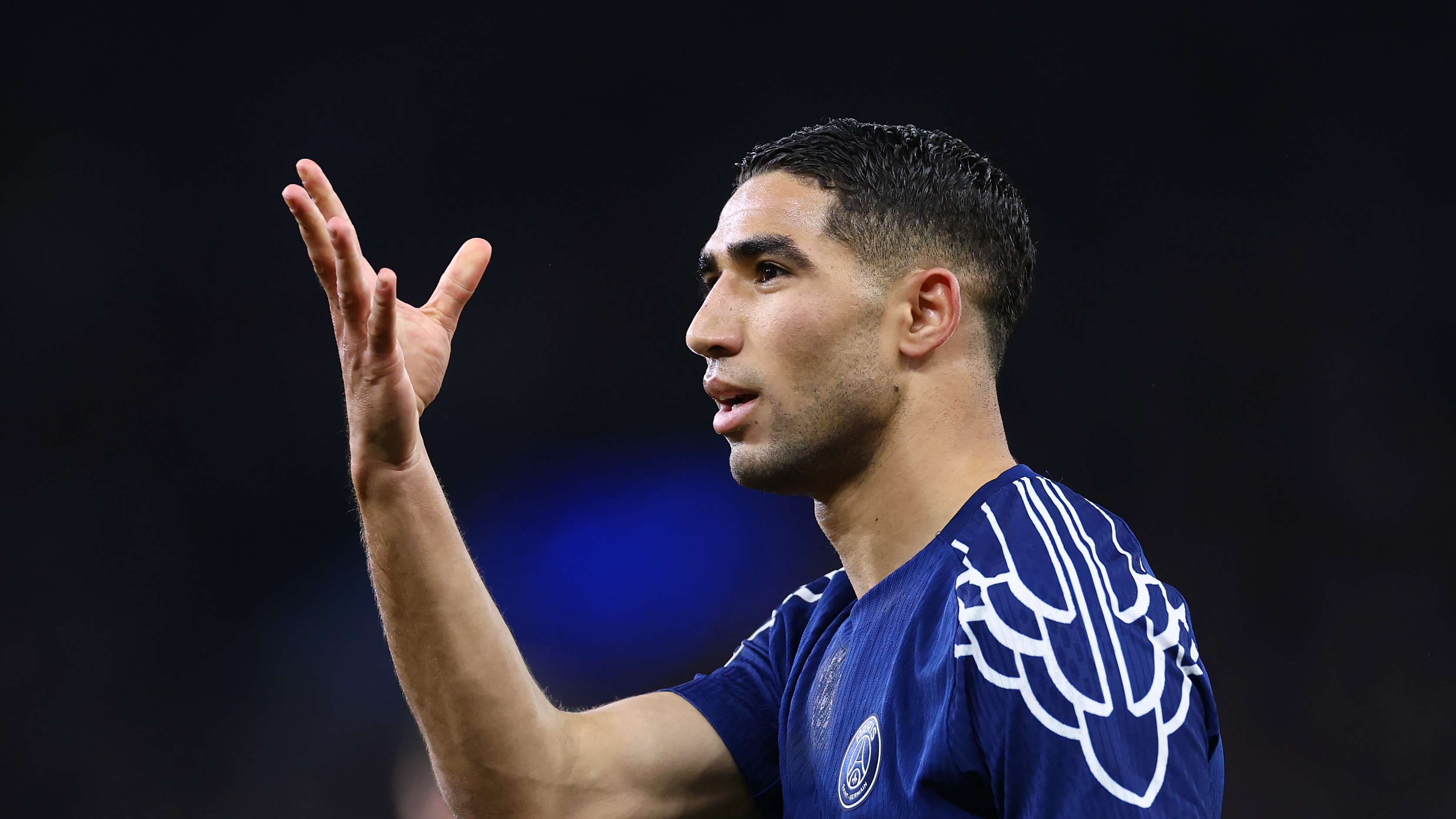 Hakimi believes 'crazy atmosphere' at PSG will unnerve Arsenal  