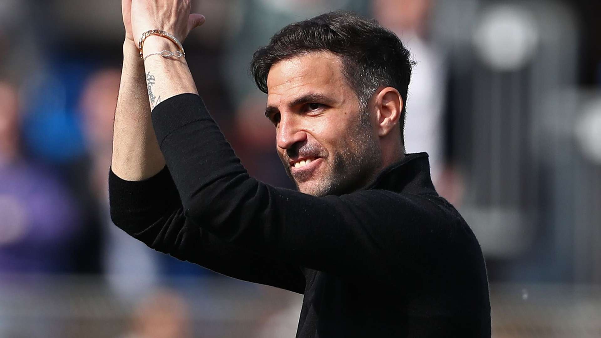 Fabregas set for Barcelona reunion with Como  