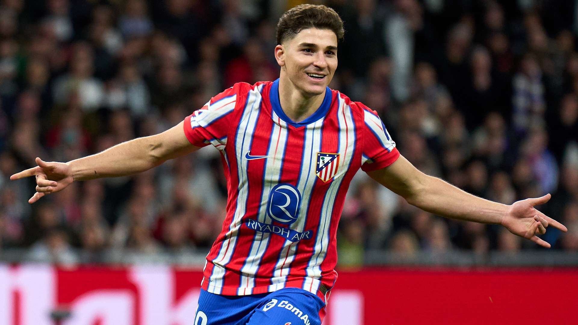 Laporta eyes Alvarez as Lewandowski successor at Barca  
