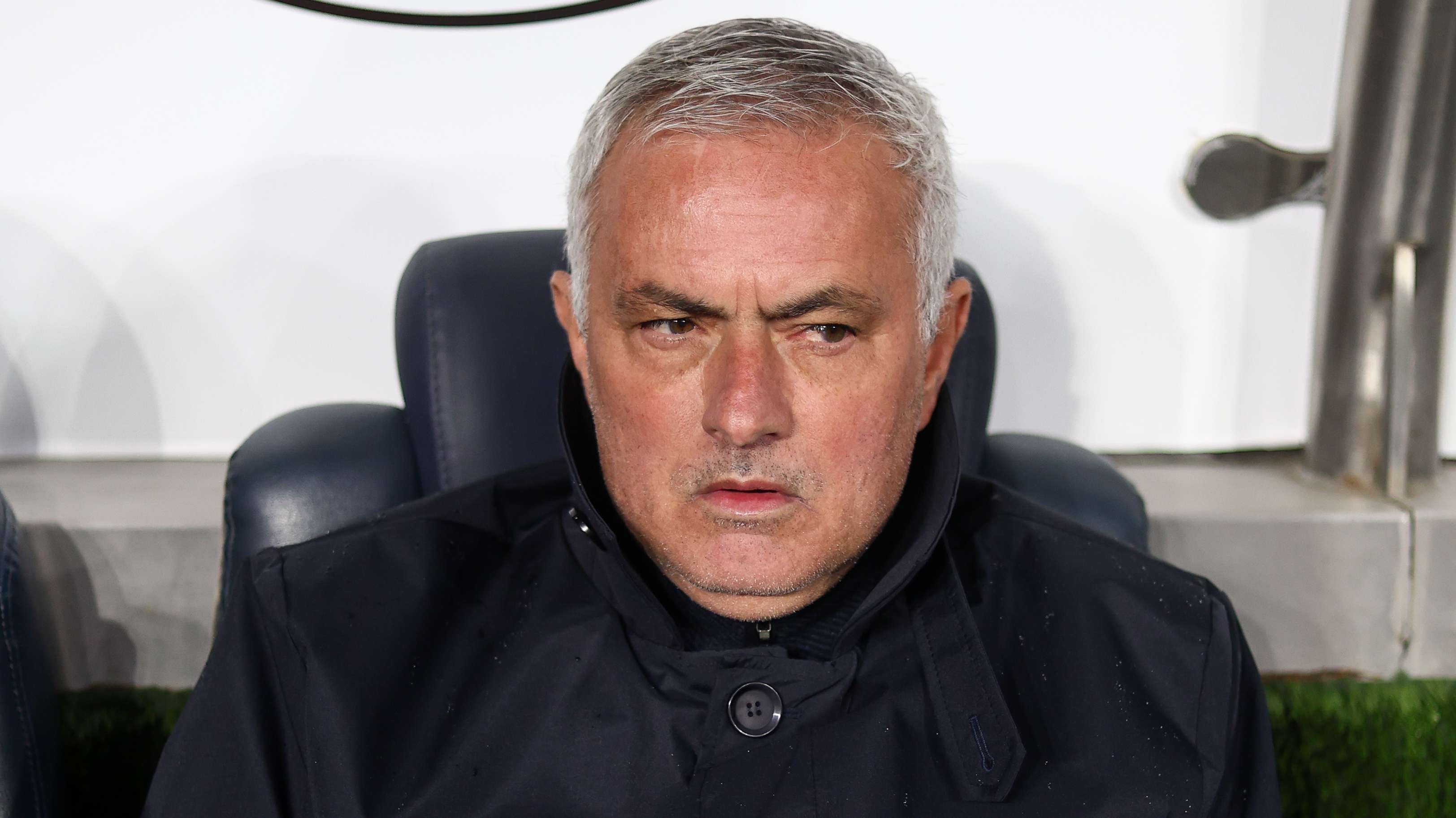 Mourinho told to 'set his ego down' to save coaching career  