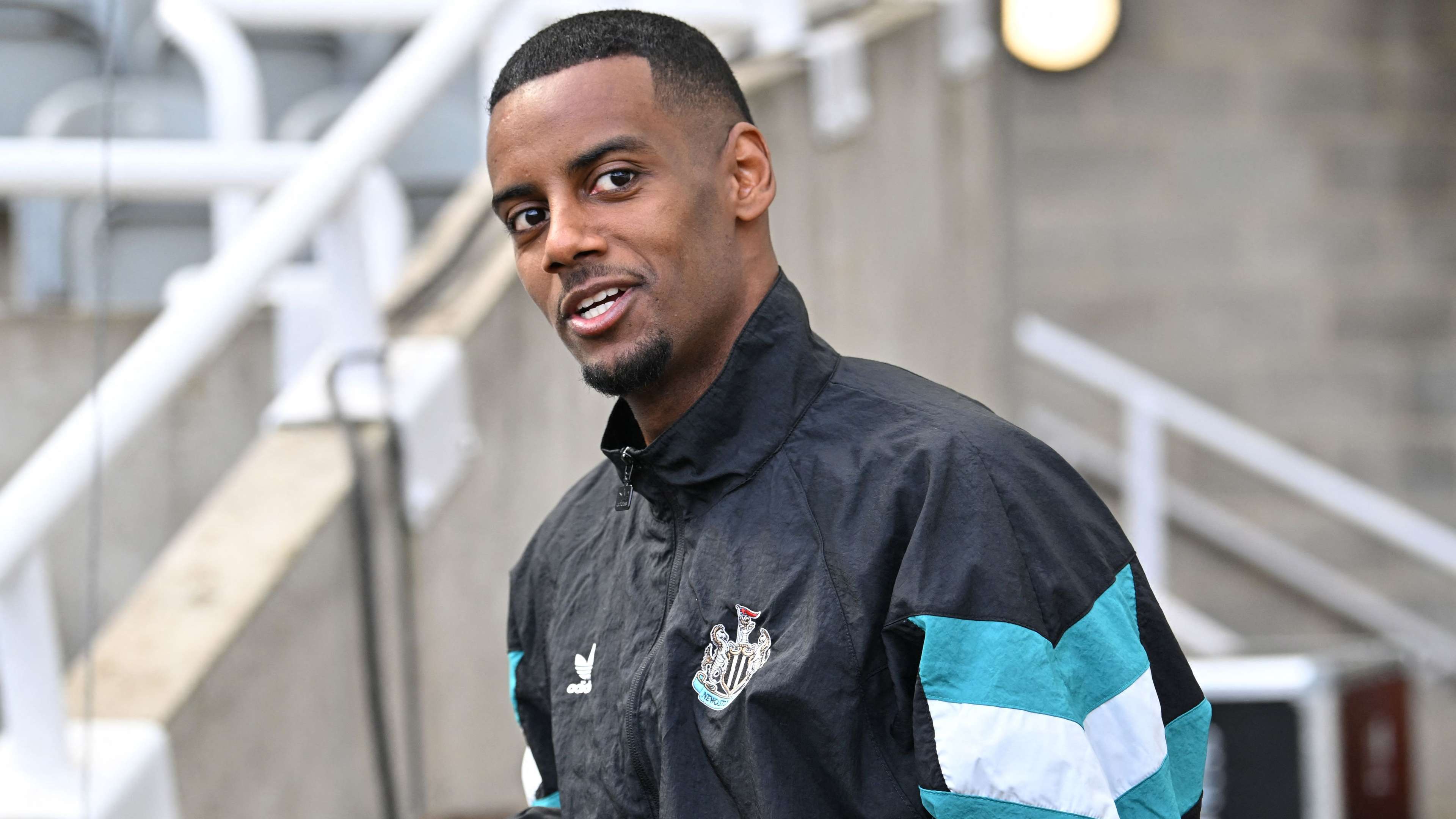 Transfers LIVE: Liverpool target Isak after striker asks to leave  