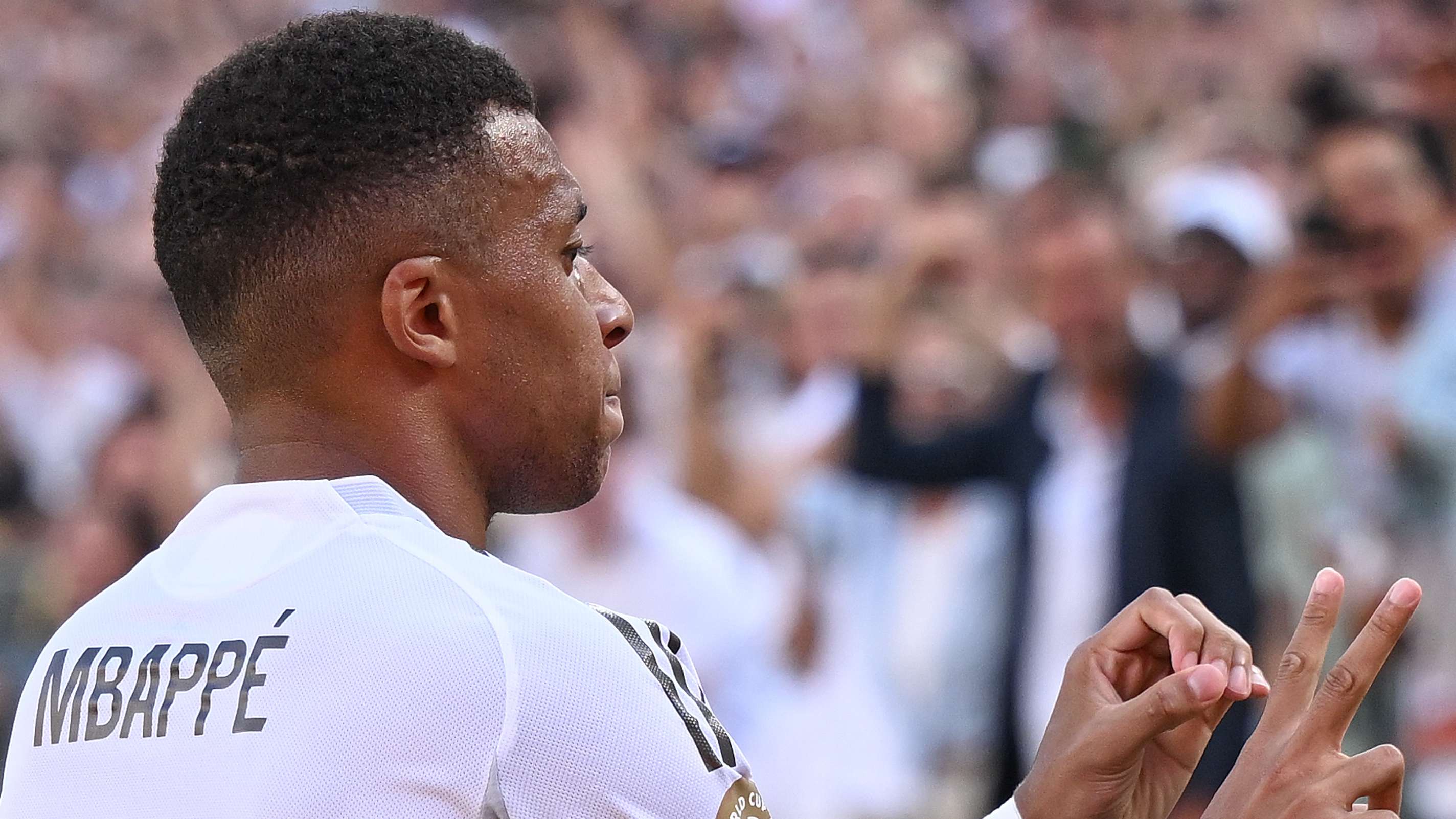 📽️ | Mbappe dedicates goal to Jota after scoring for Madrid  