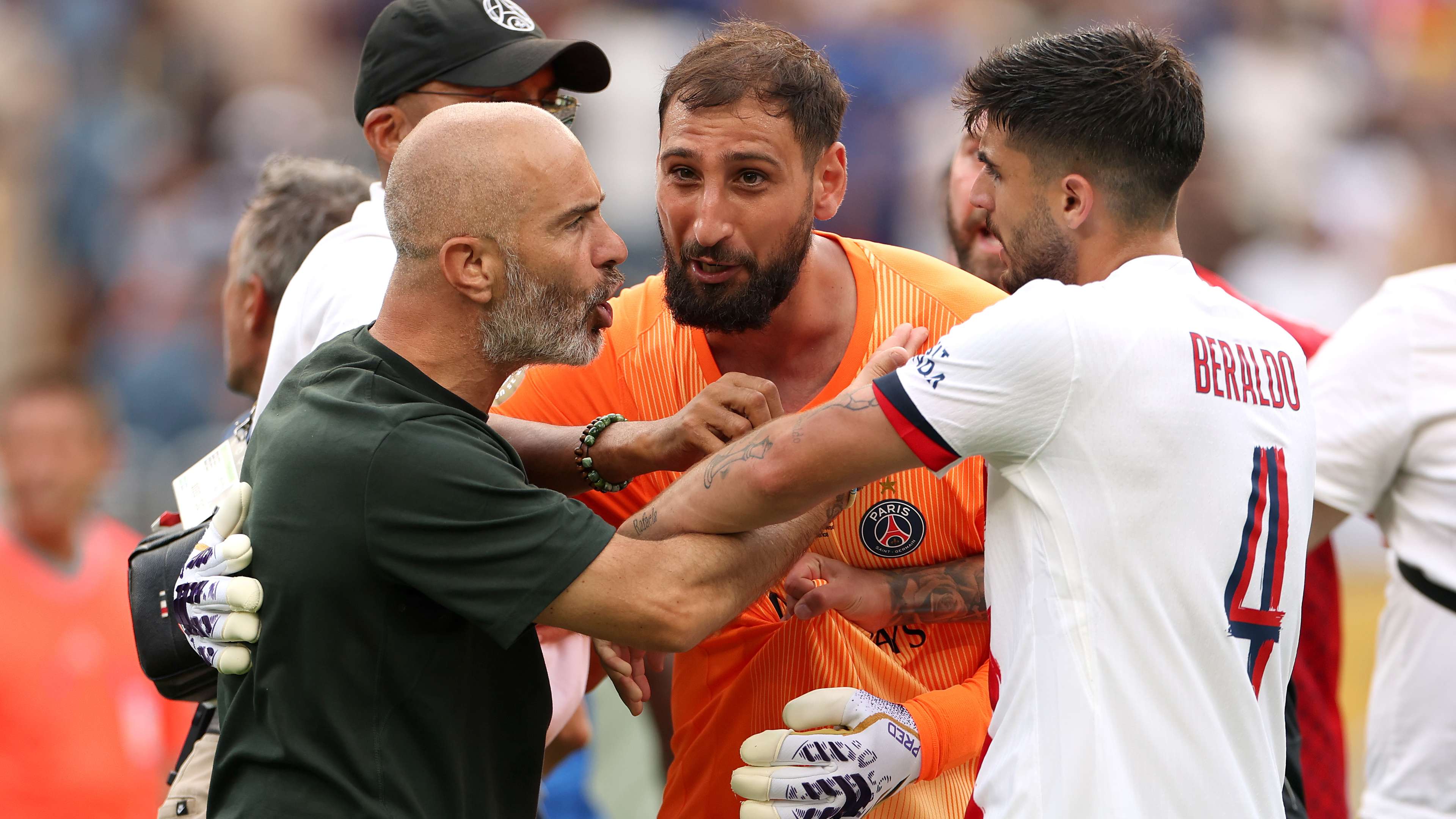 PSG prepare goalkeeper bid as Donnarumma future hangs in balance  