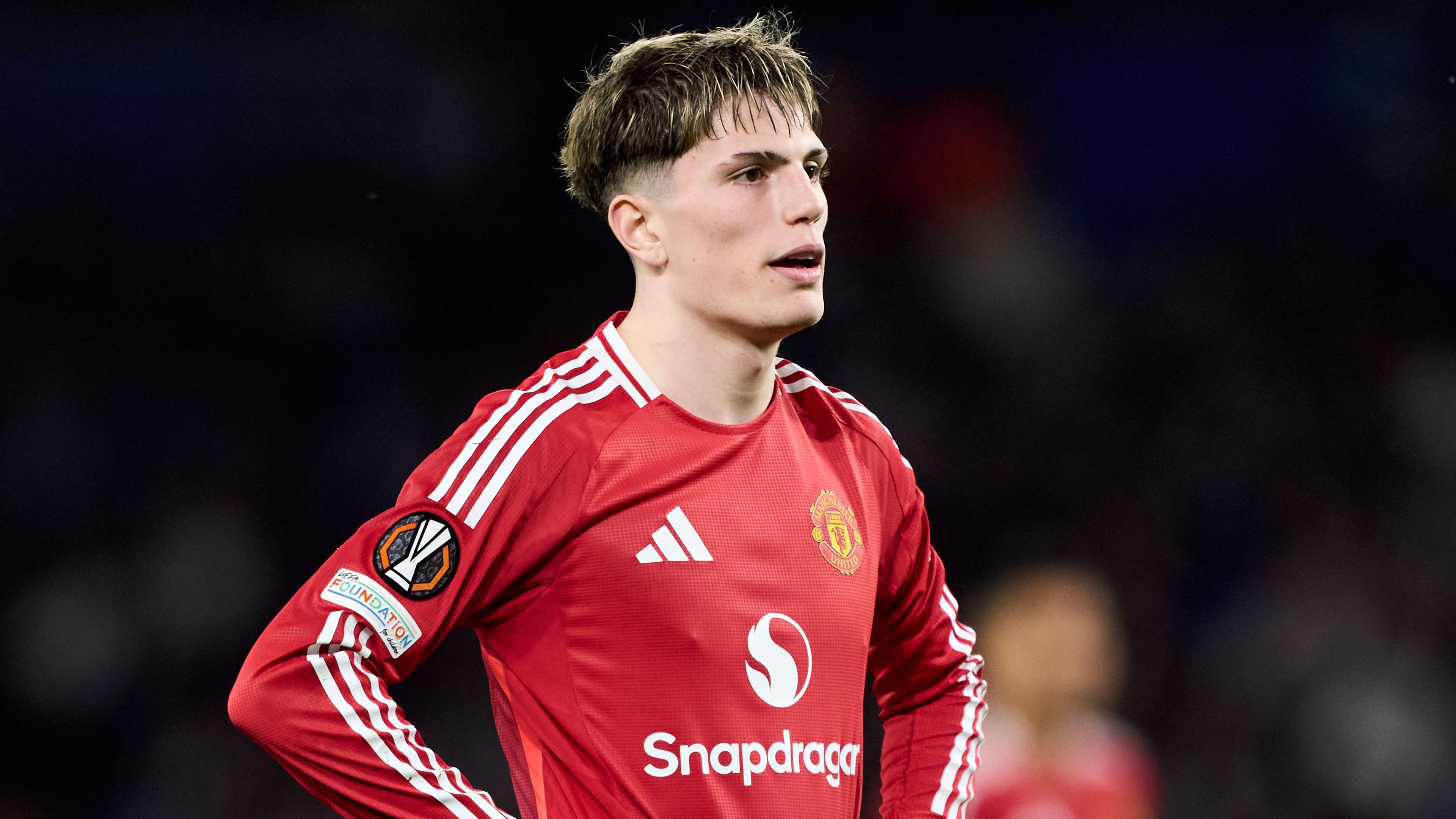 Garnacho shares cryptic update amid £50m Chelsea talks  