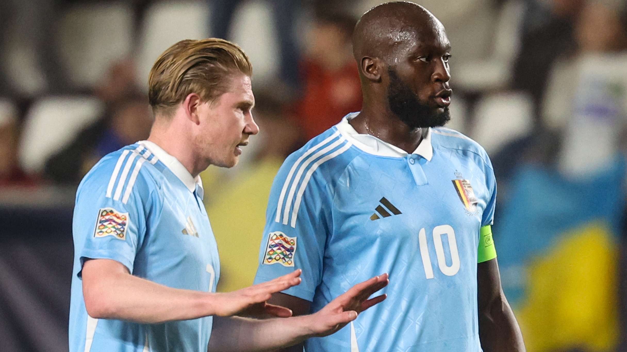 Conte 'surprised' by De Bruyne and backs Lukaku  