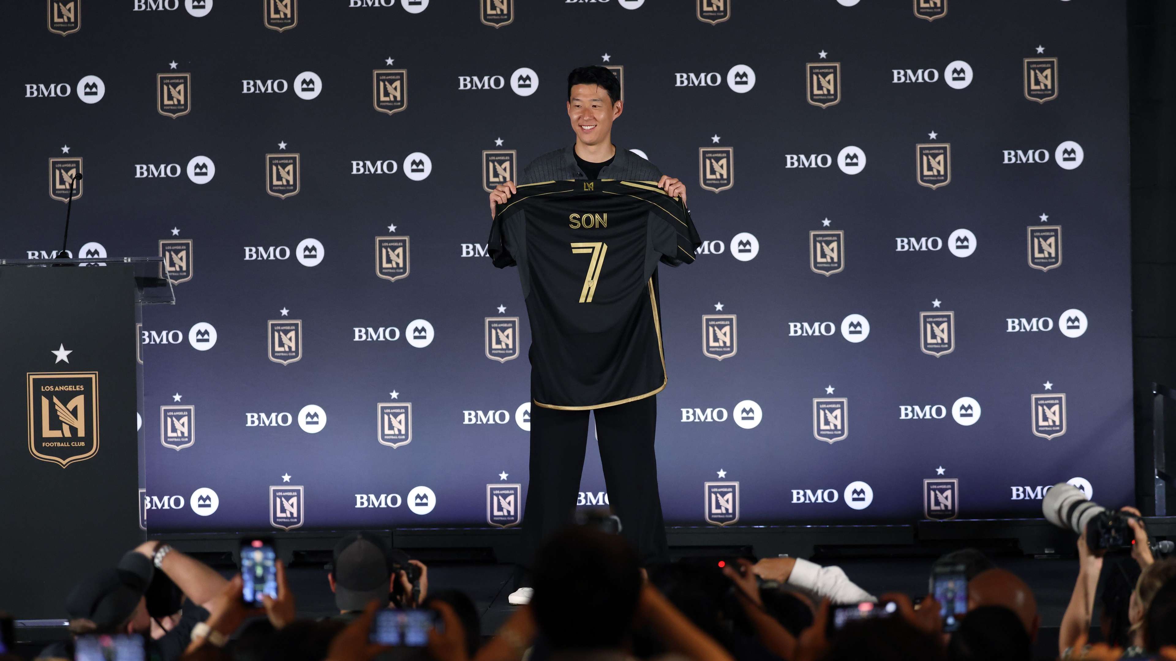 ‘I’m not at that level’ - Son Heung-Min praises on Carlos Vela  