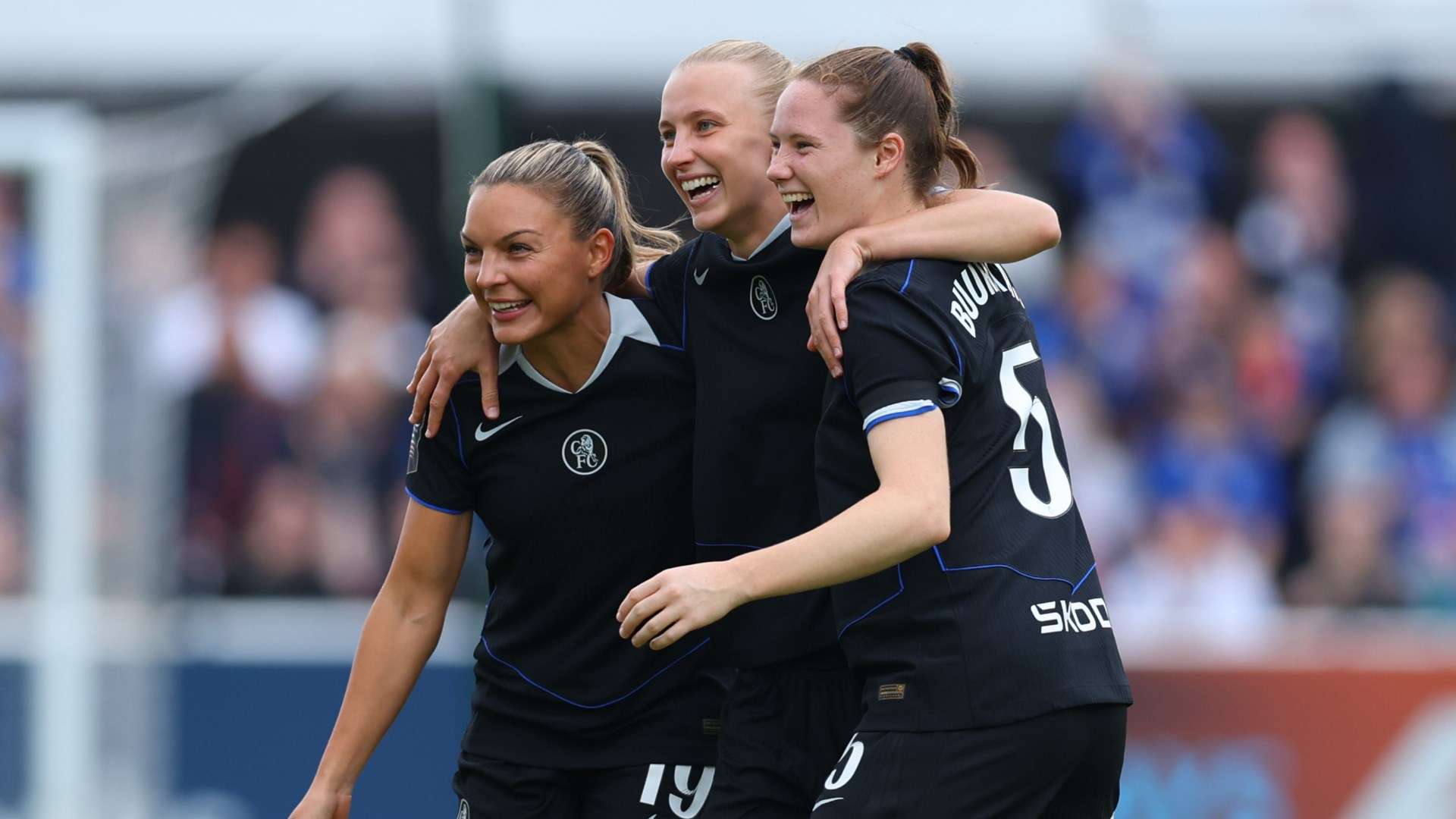 Beever-Jones continues record-breaking start to new WSL season  