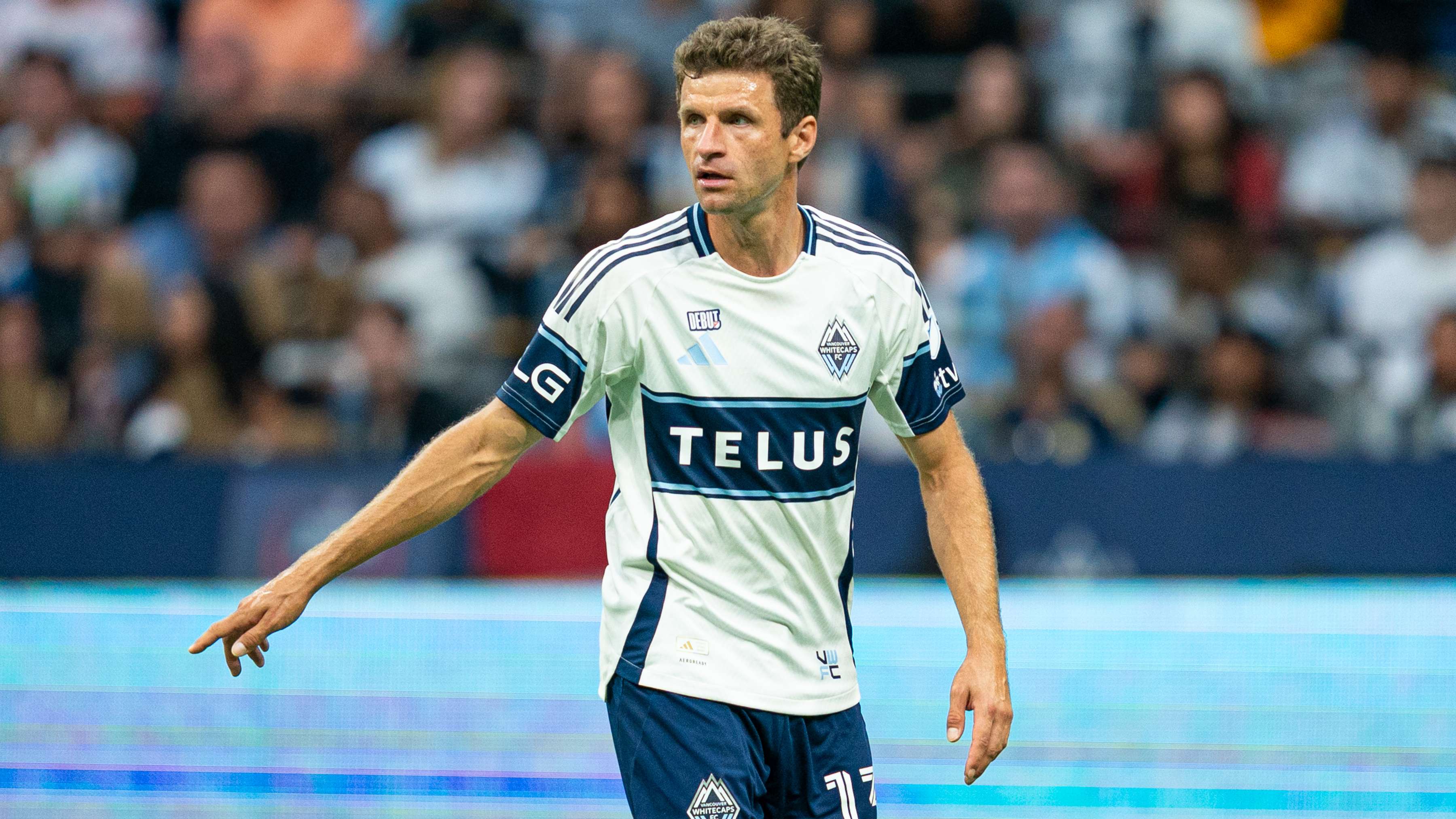 Muller back in Bayern training a month after MLS transfer  