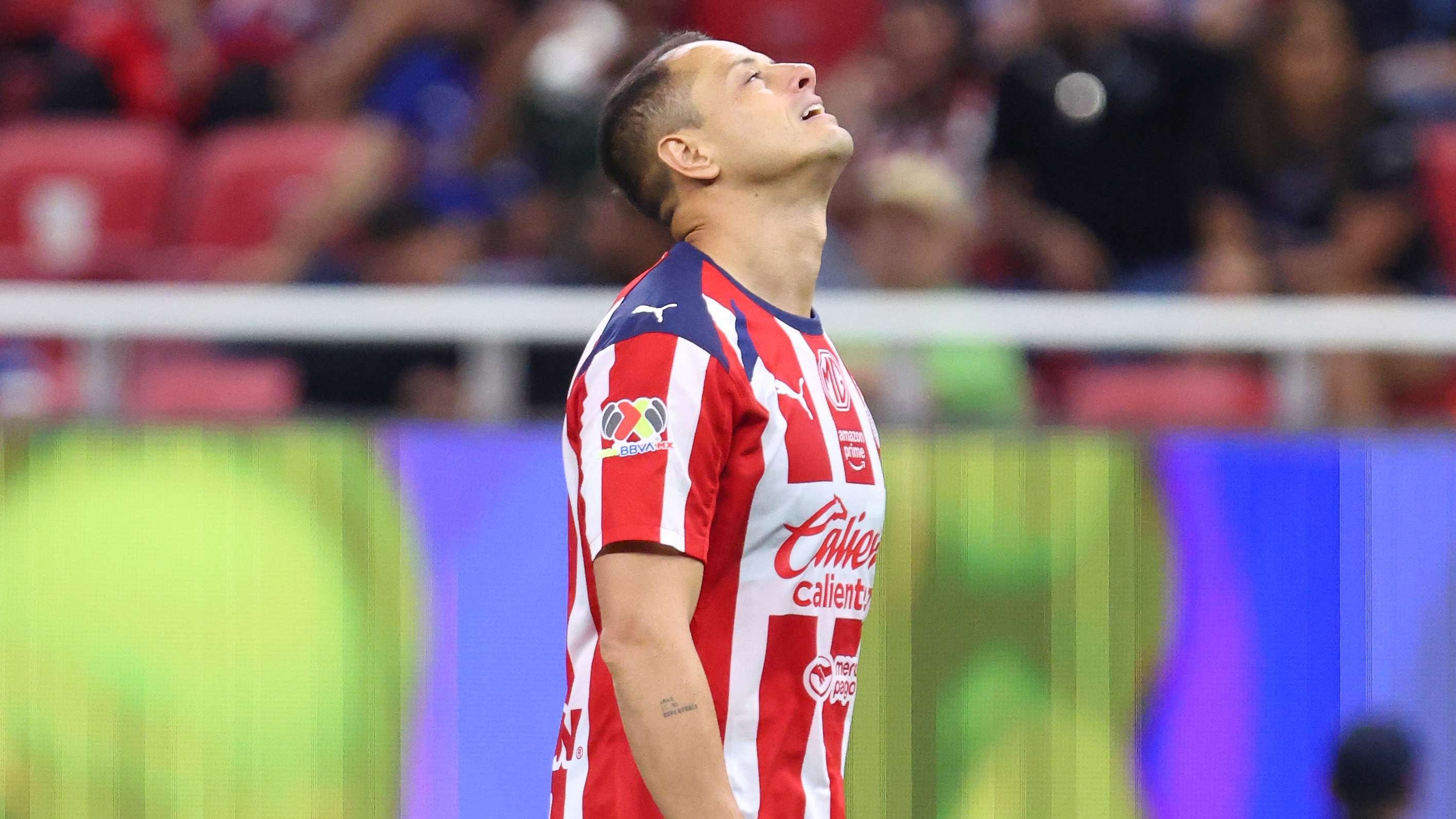 'Should hang up his boots' - Blanco’s advice to Chicharito  