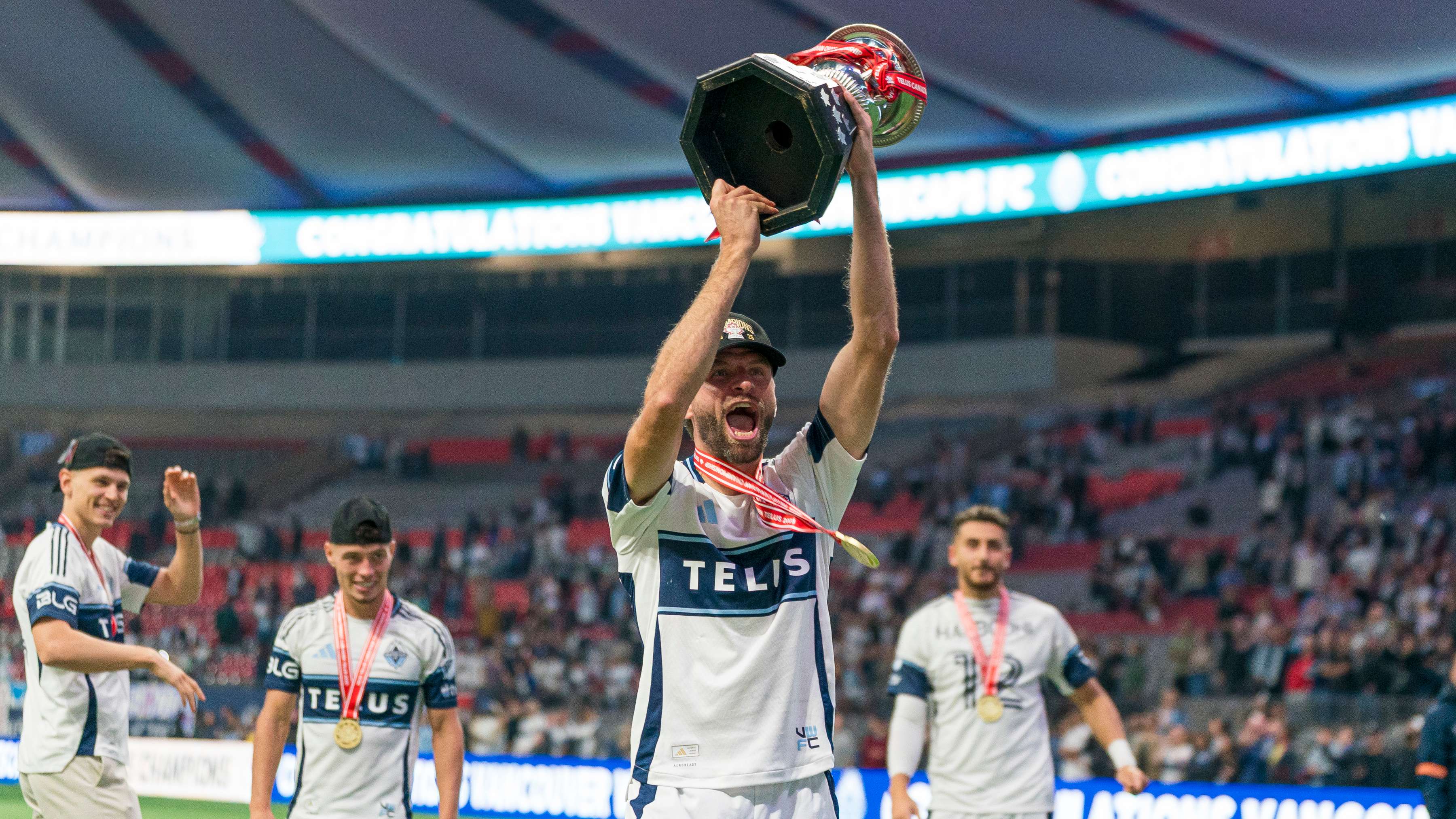 Muller in party mood after racking up 300 goals  