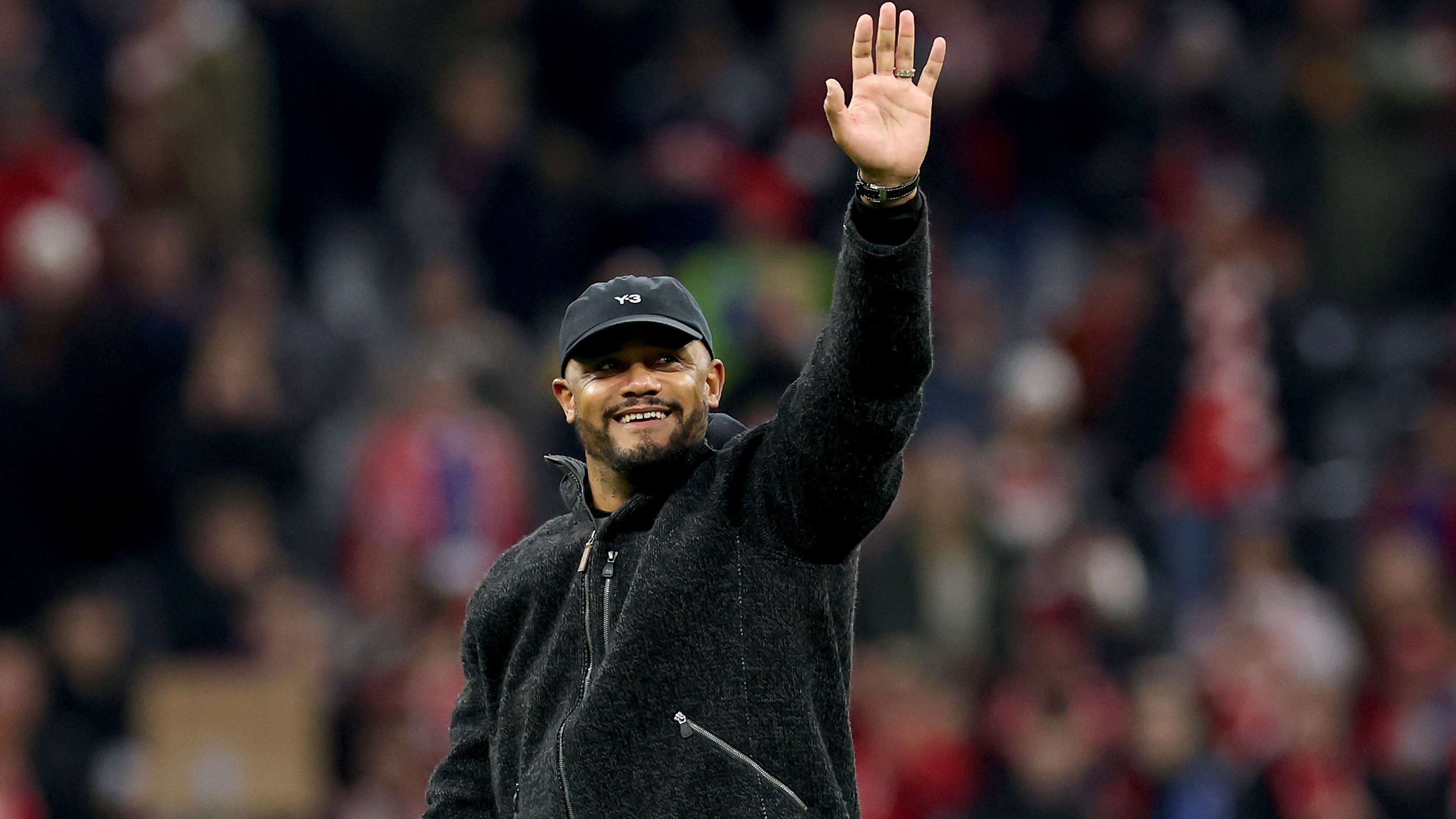 Kompany stunned Bundesliga director with presentation in job interview  