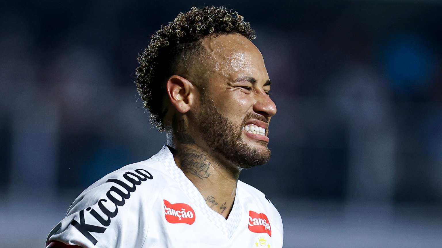 Neymar issues apology after conceding controversial penalty  