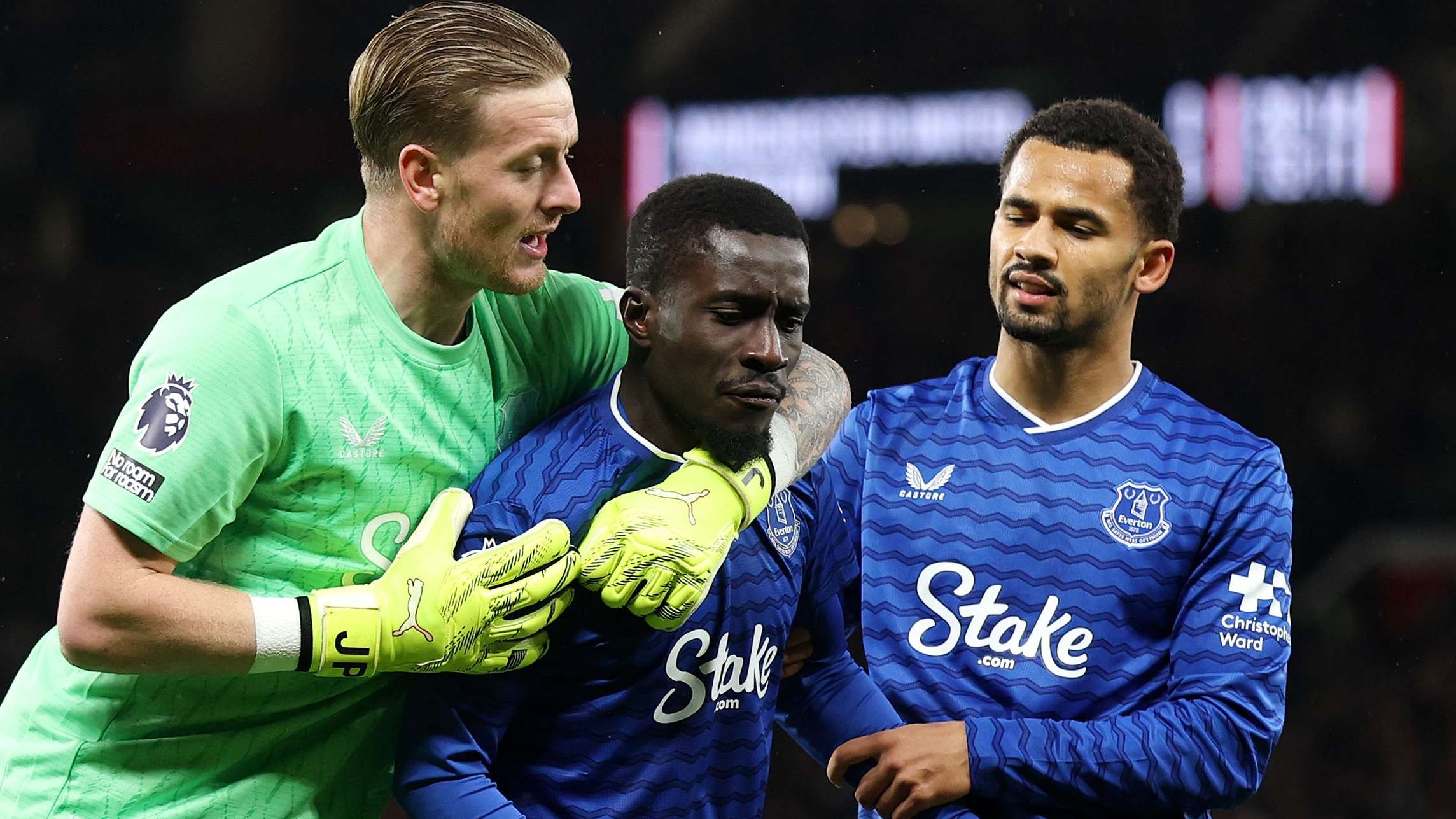 📽️ | Gueye sent off after clashing with team-mate at Man Utd  