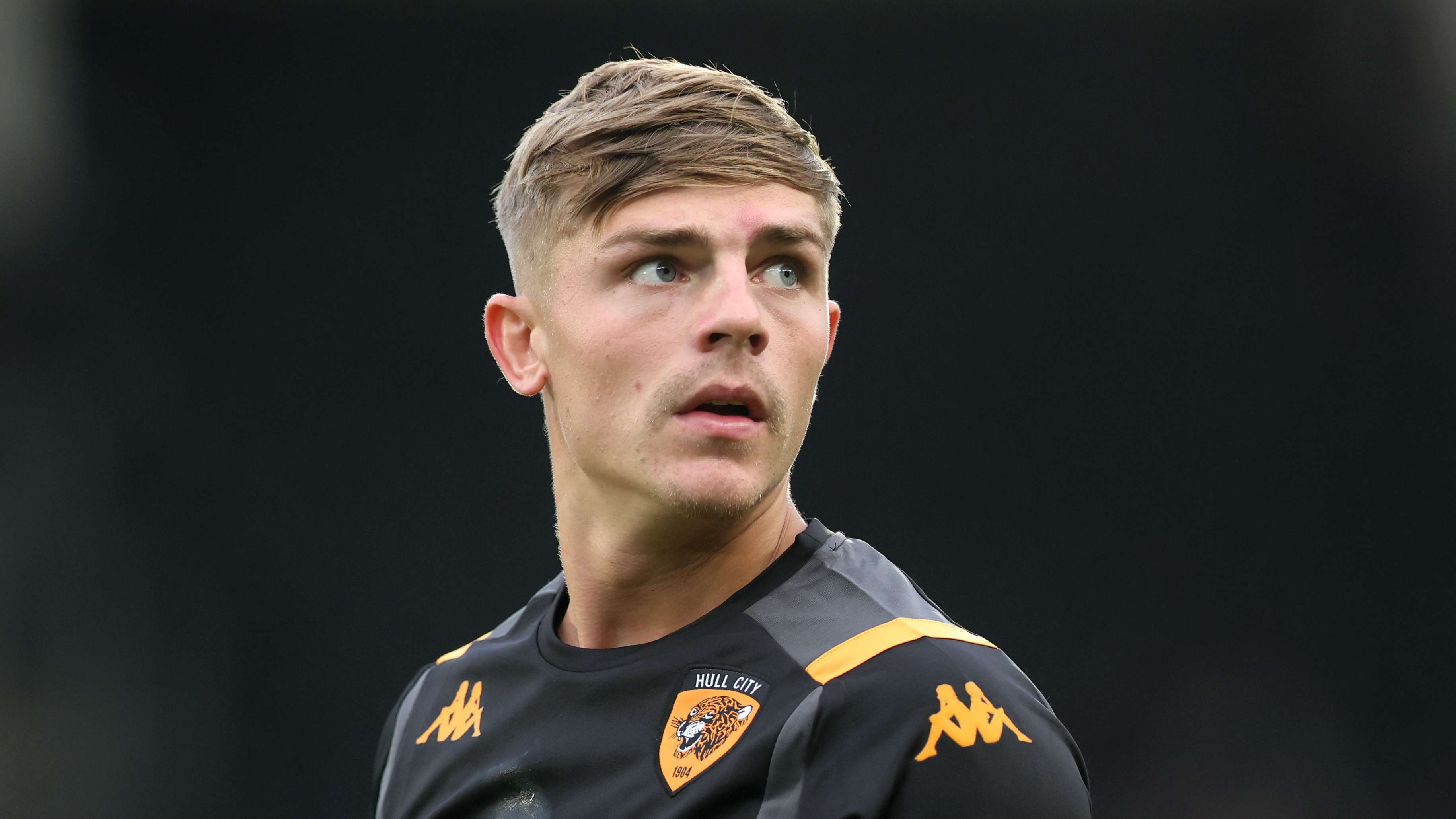 Forgotten Man Utd man set for move away from Championship club  