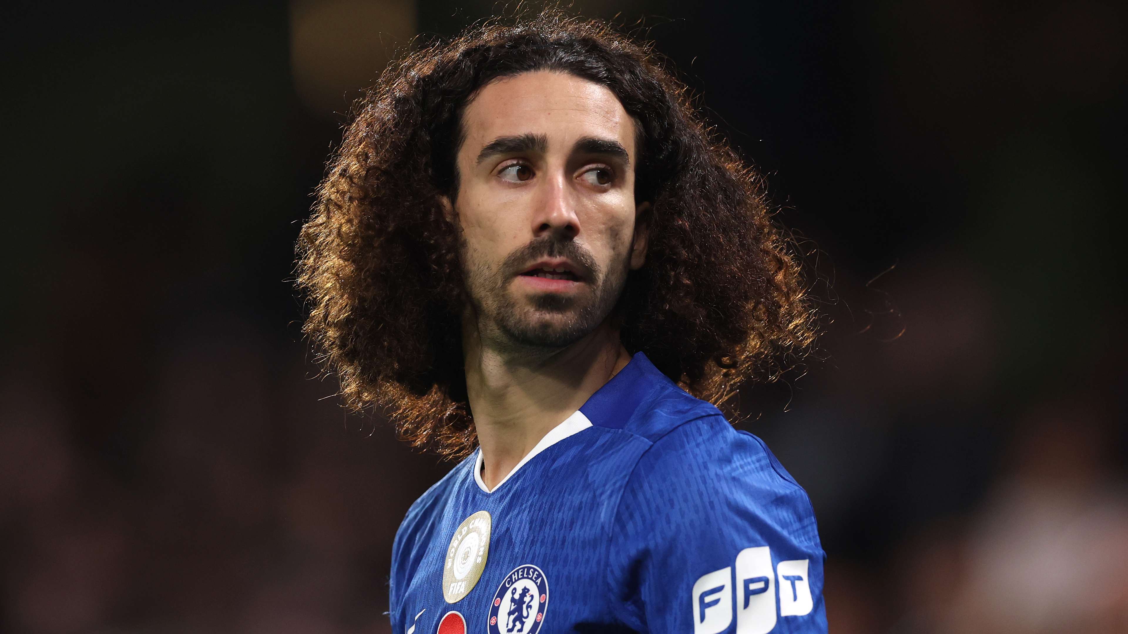 Chelsea star admits he was 'on his knees' to join Man City  
