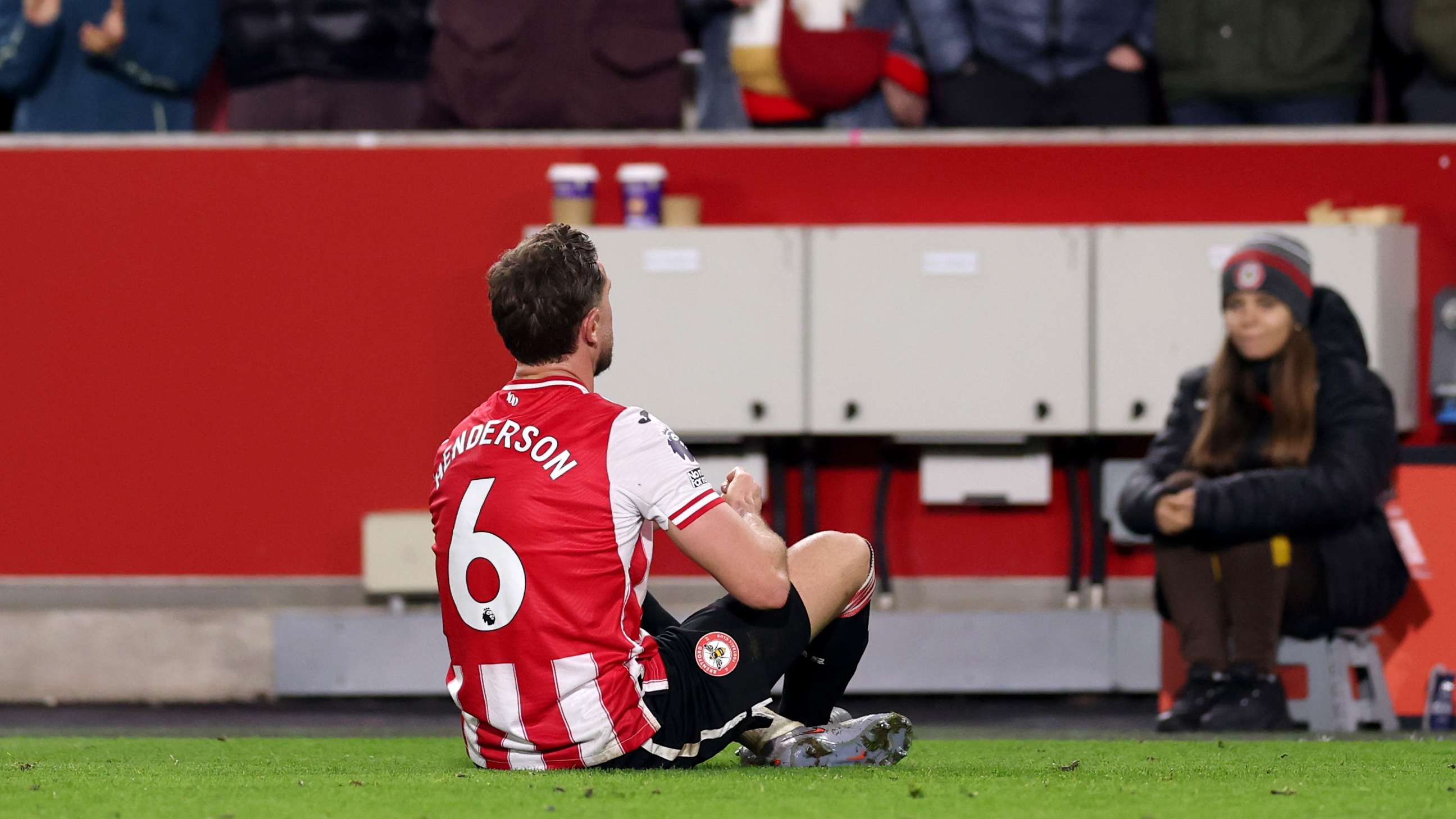 'We'll never forget him' - Henderson dedicates first Brentford goal to Jota  