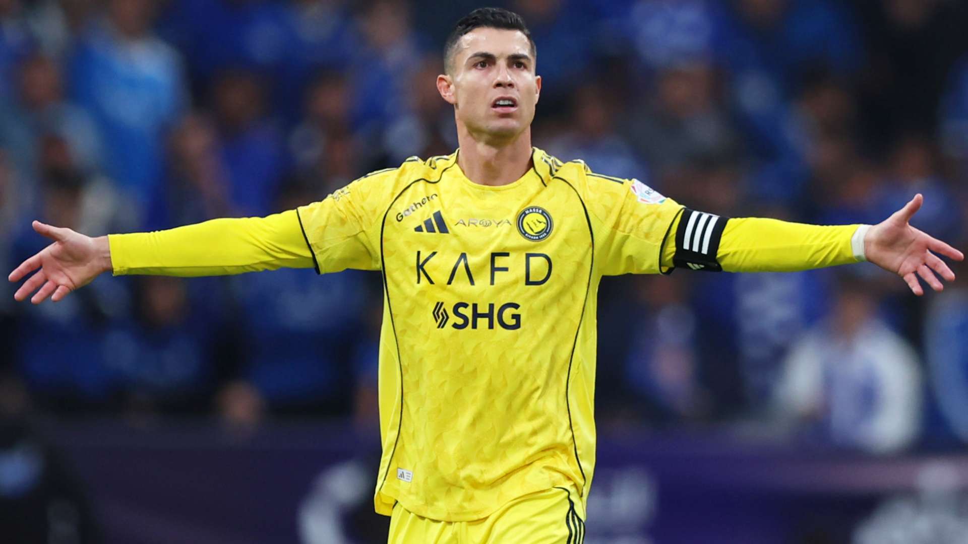 📽️ | Fuming Ronaldo trudges off in disbelief after being subbed  