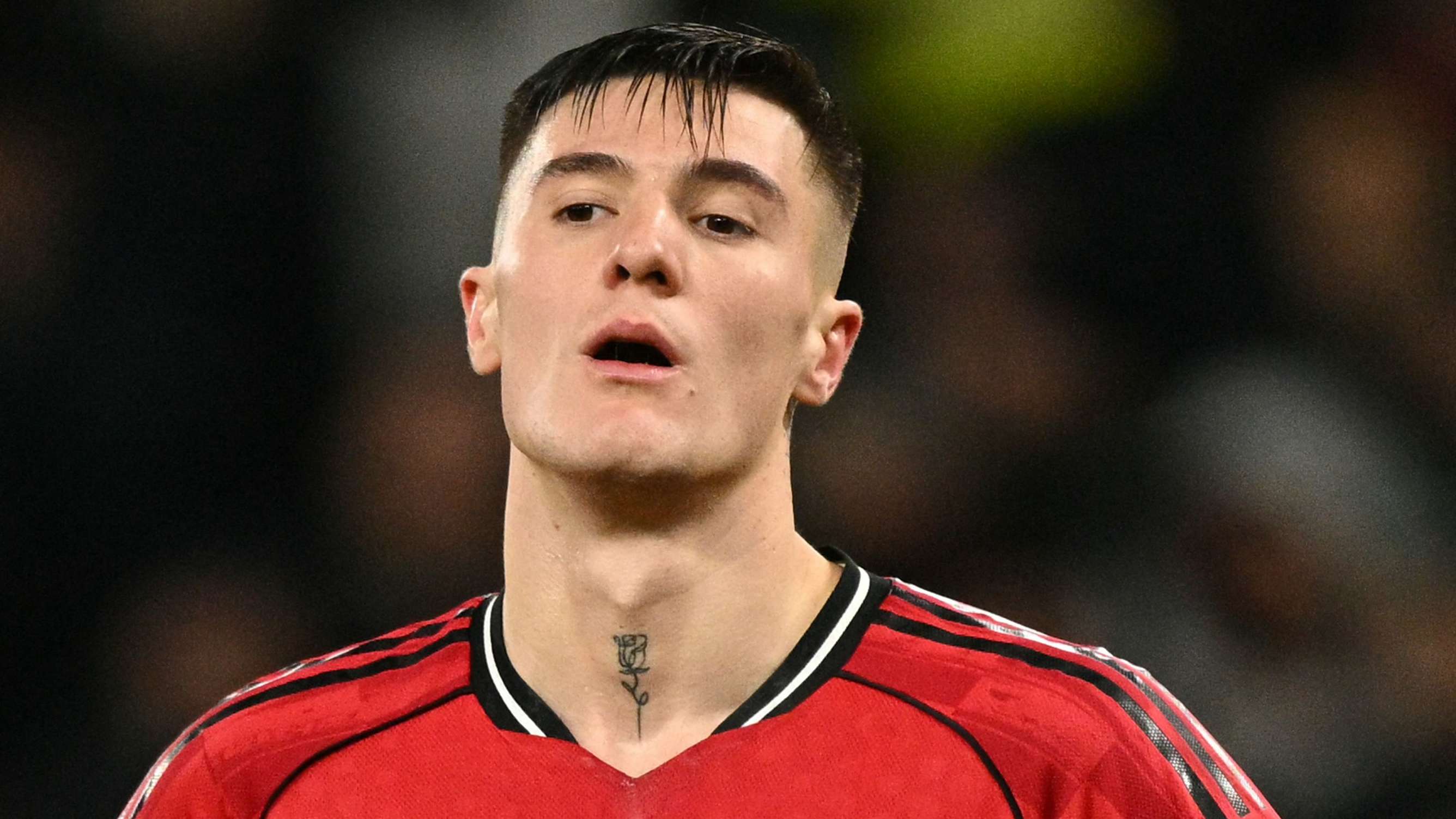 Man Utd striker Sesko urged to match Ibrahimovic's 'aura'  
