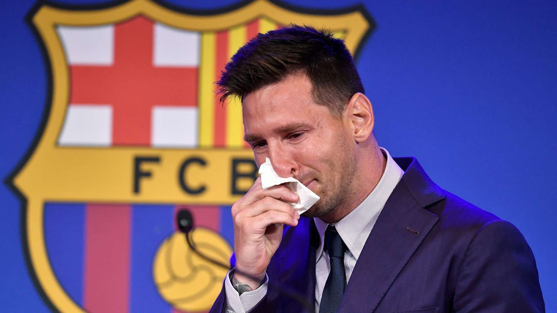 Ex-Barca president reveals who was to blame for Messi exit  