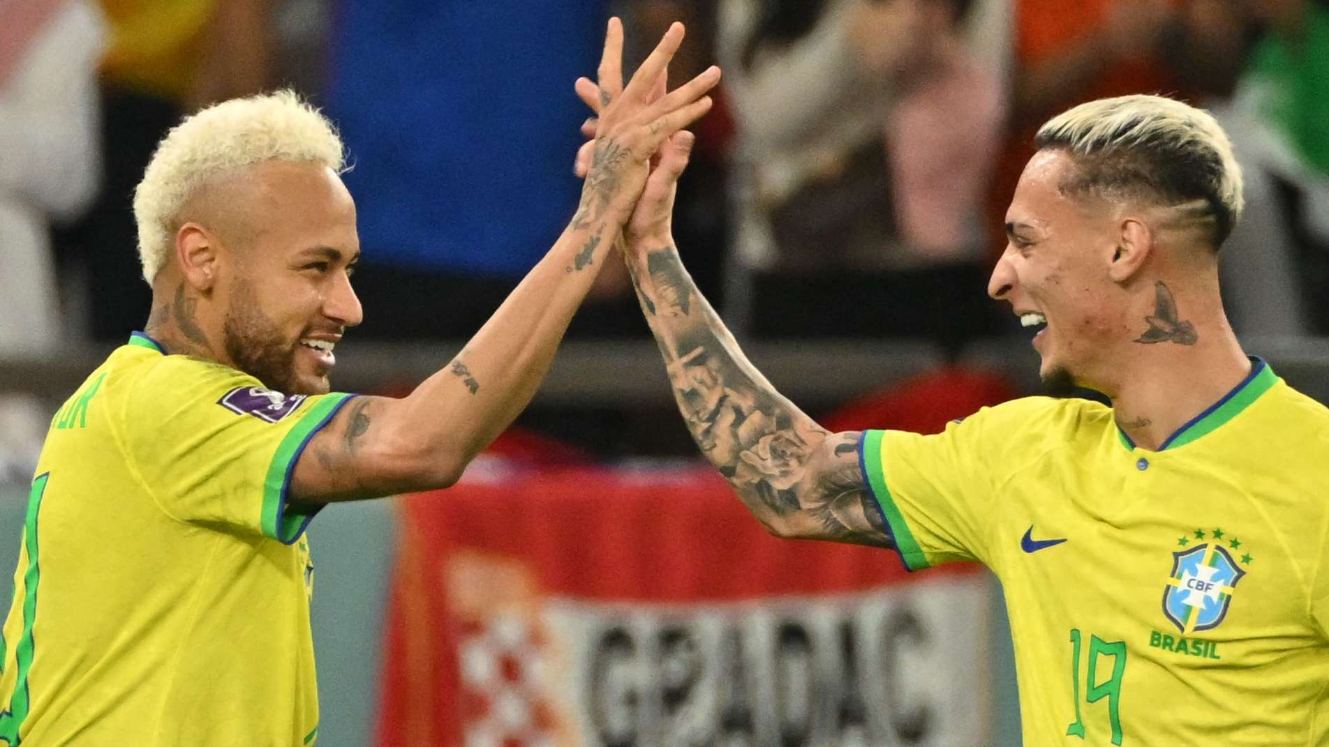 'Most talented player' - Antony hails 'extraordinary' Neymar  