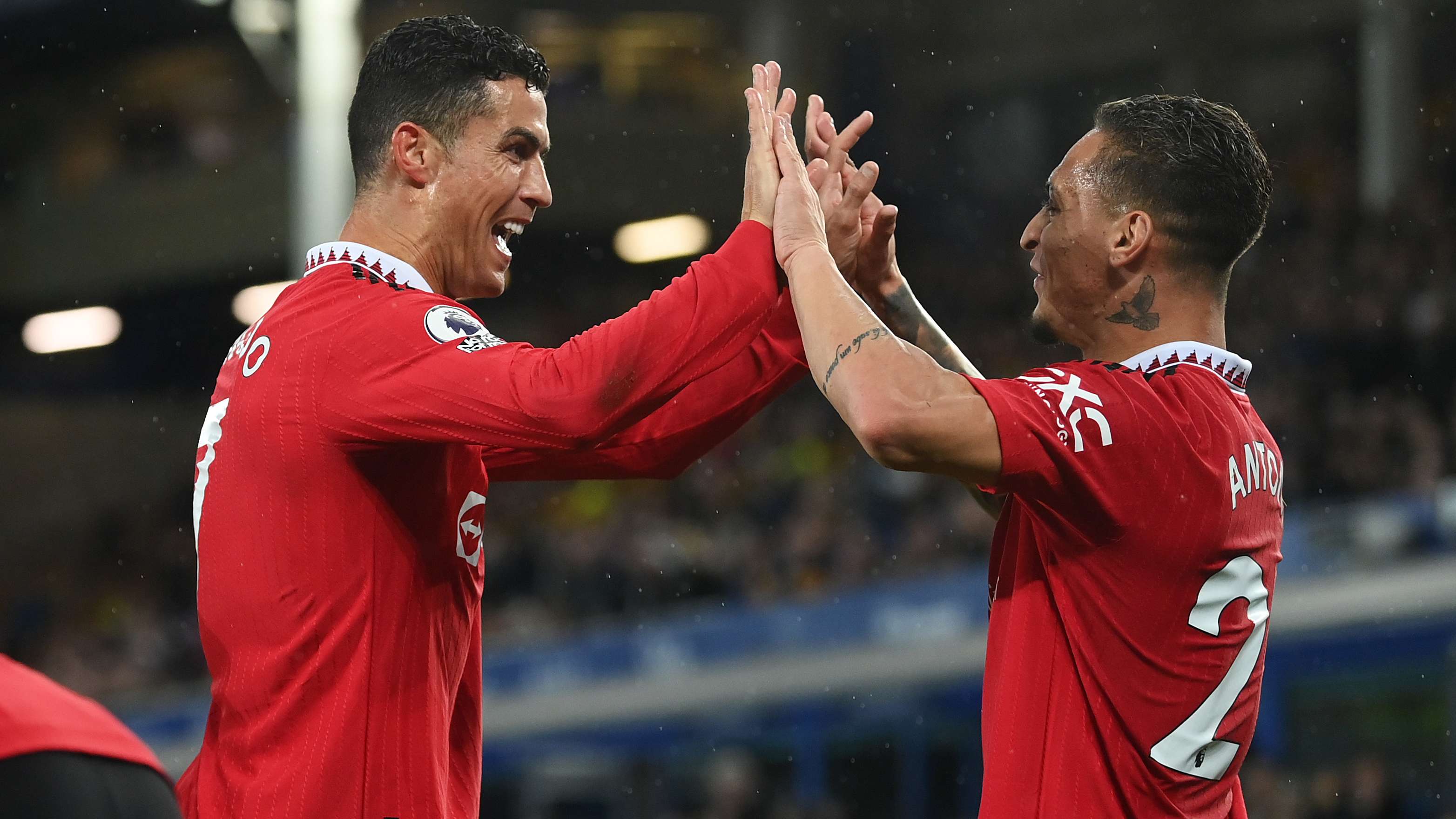 Antony 'embarrassed' by Ronaldo during 'complicated' Utd spell  