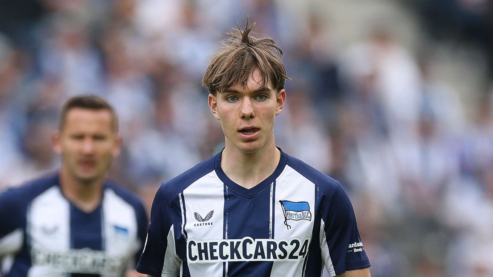 Bayern confirm interest in Man City target  