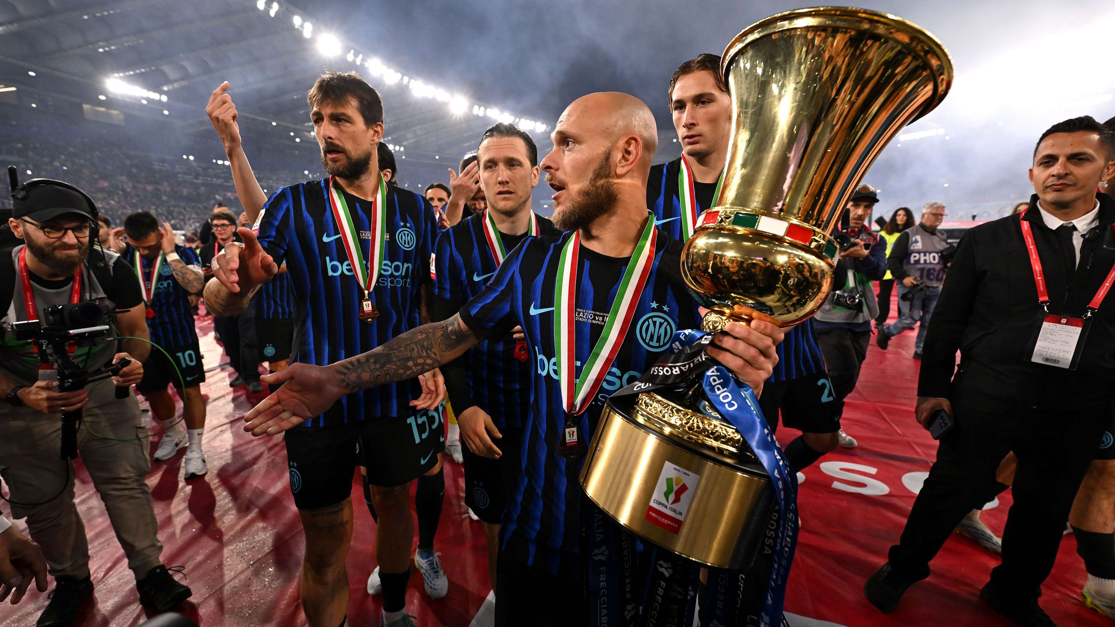 'Dedicated to everyone who said I was finished!' - Inter star fires back at critics after winning Serie A MVP  