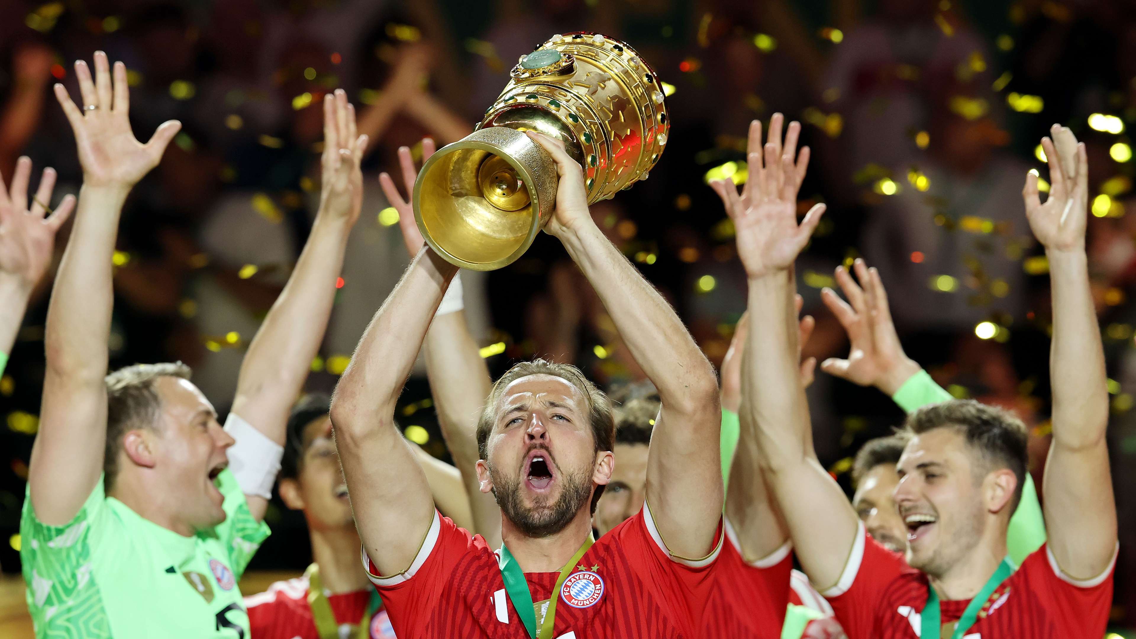 Kane hat-trick seals Bayern double  