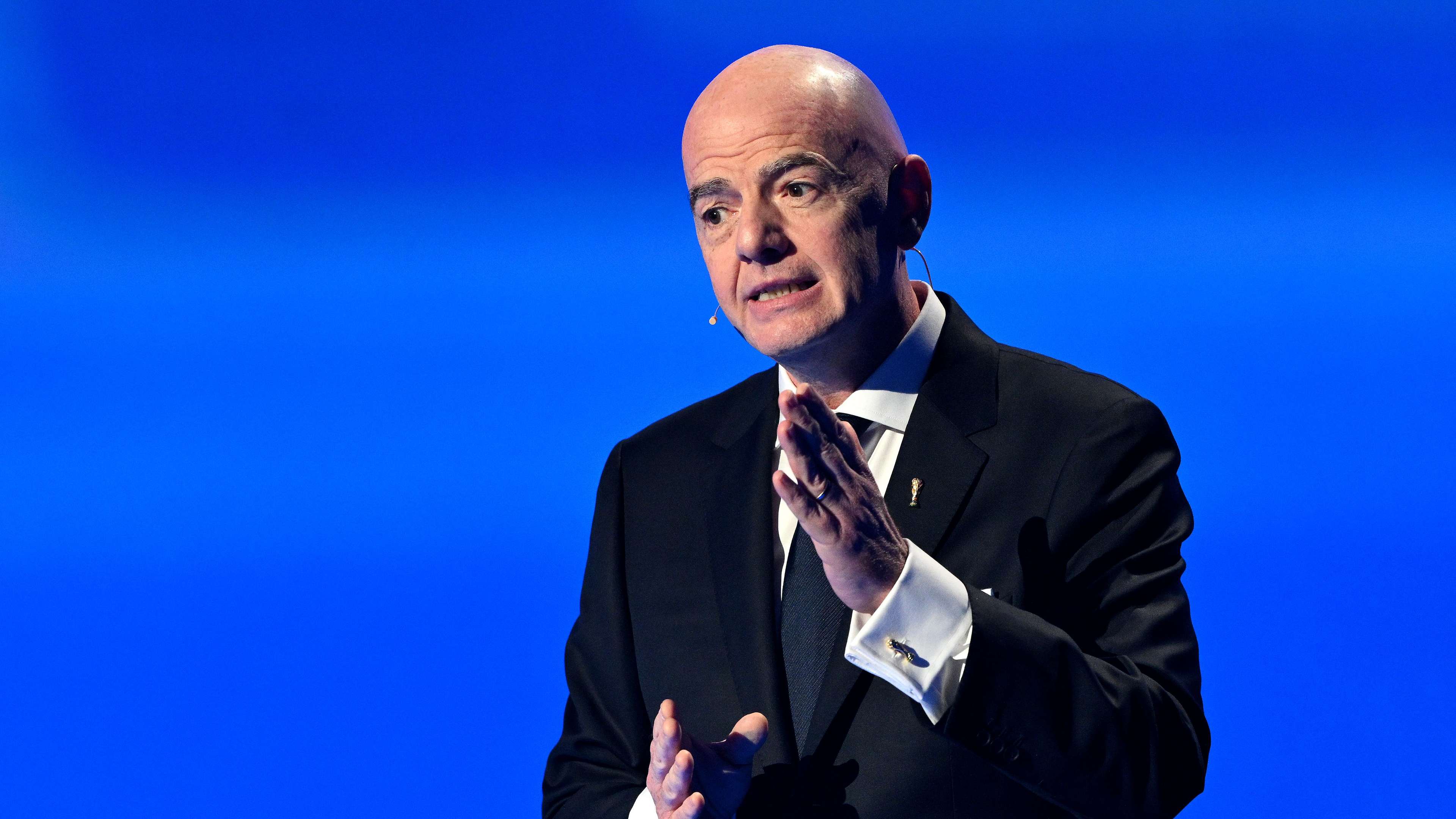 FIFA updates transfer system with mandatory release clauses & reduced fees  
