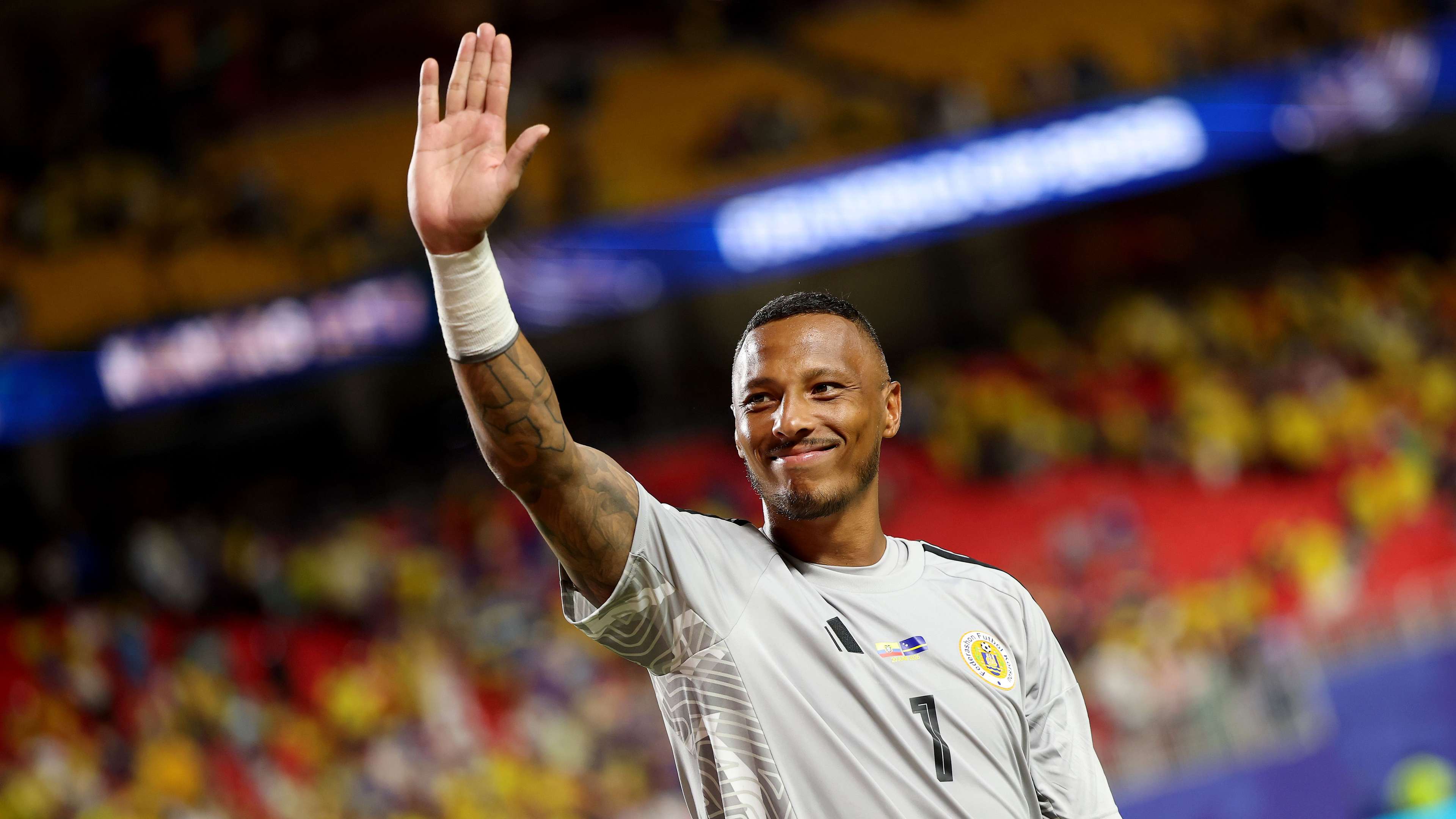 Room matches World Cup record of ex-USMNT star Howard in Curacao draw  