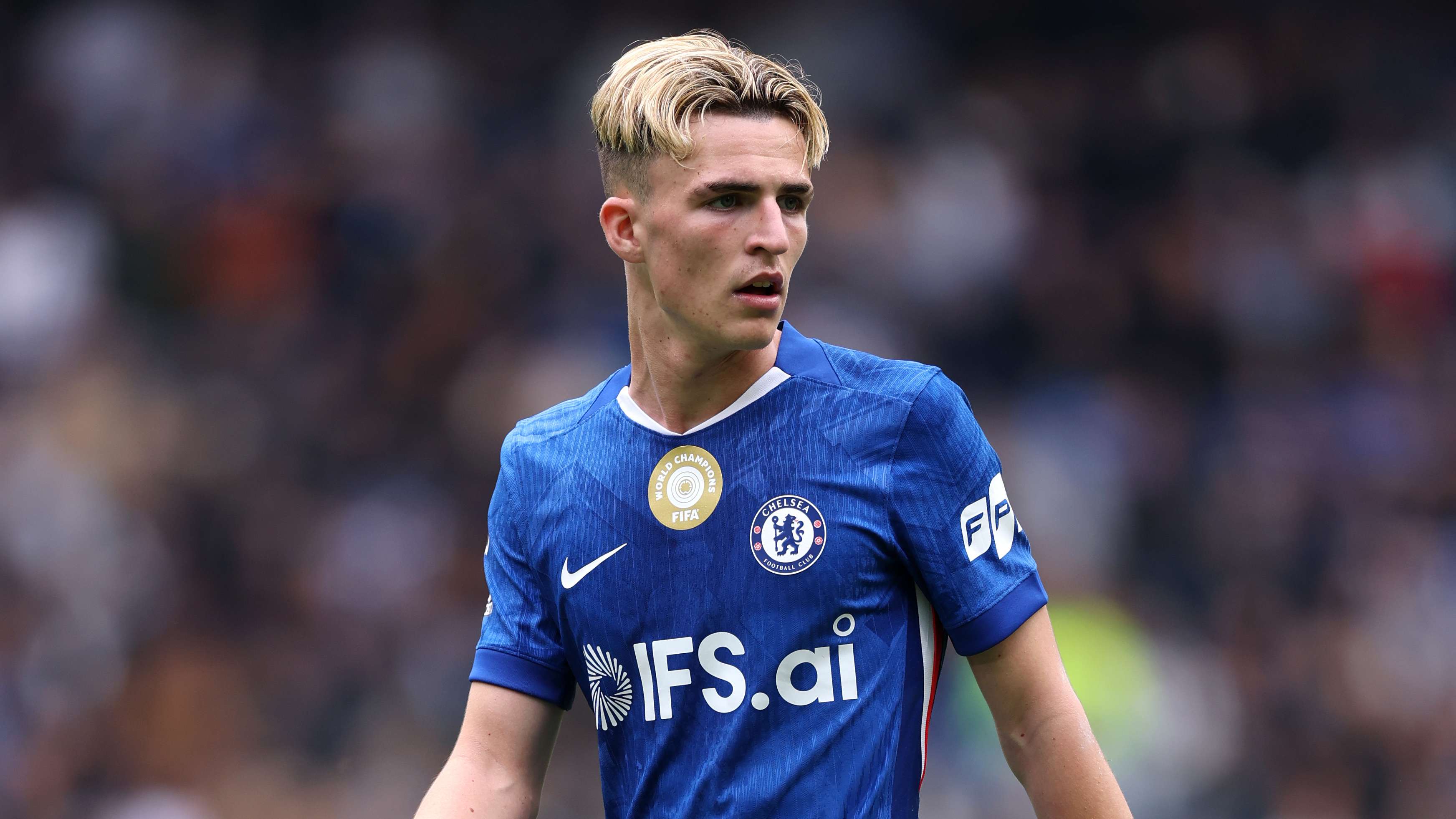 Chelsea youngster set for surprise Champions League loan  
