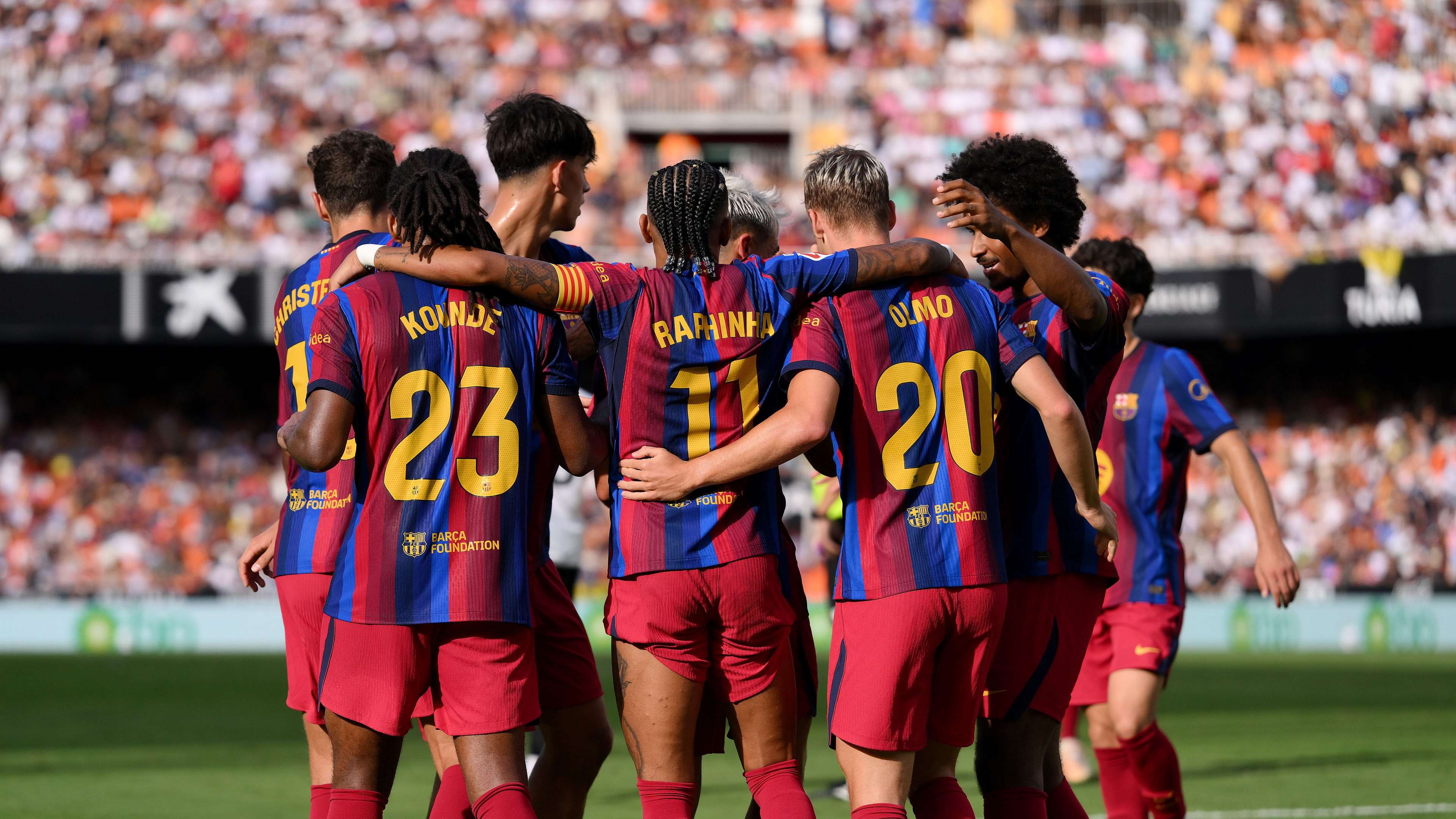 At full strength: a single change in Barcelona's expected line-up against Feyenoord  