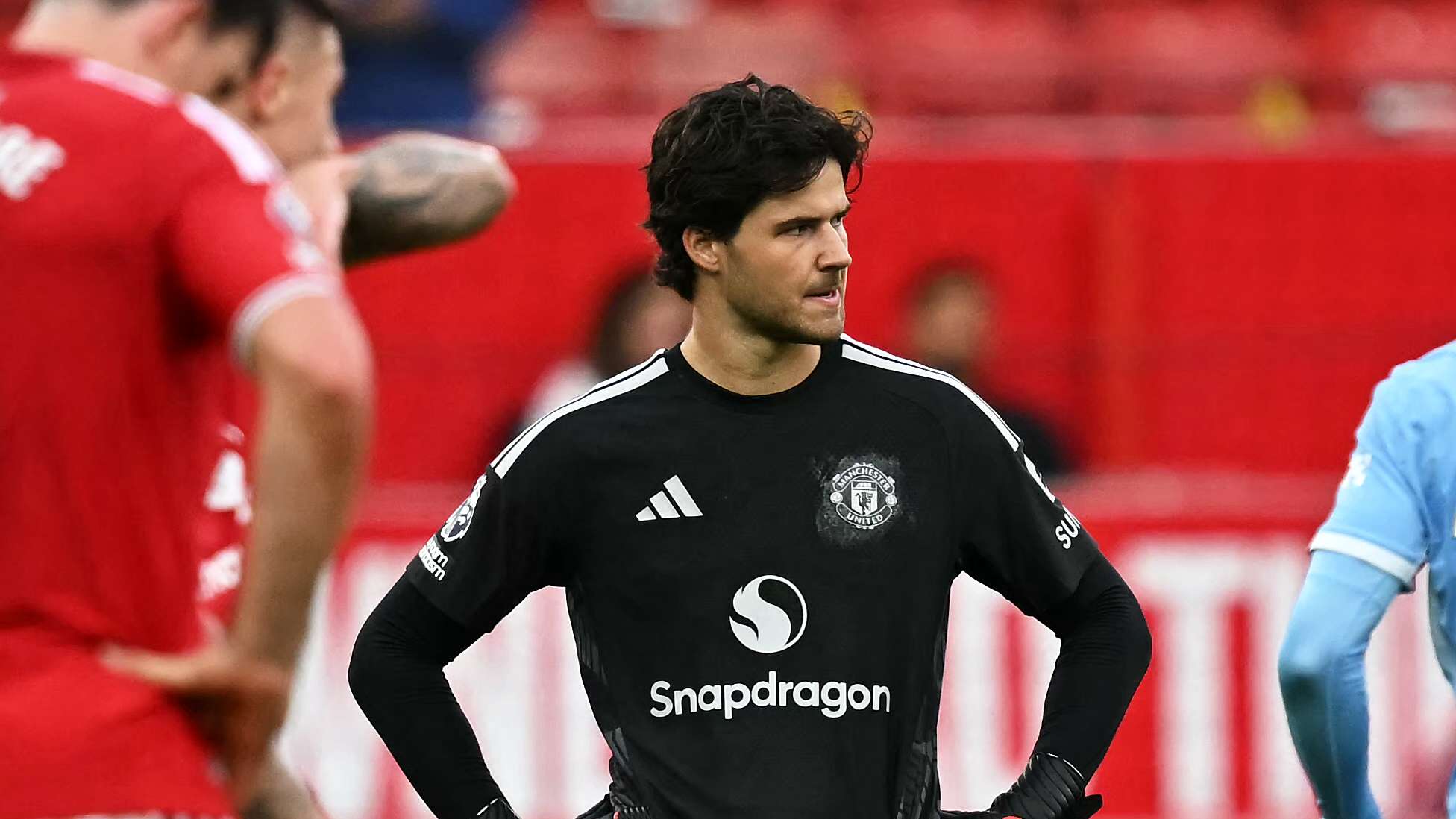 Scholes questions Lammens' long-term future at Man Utd  
