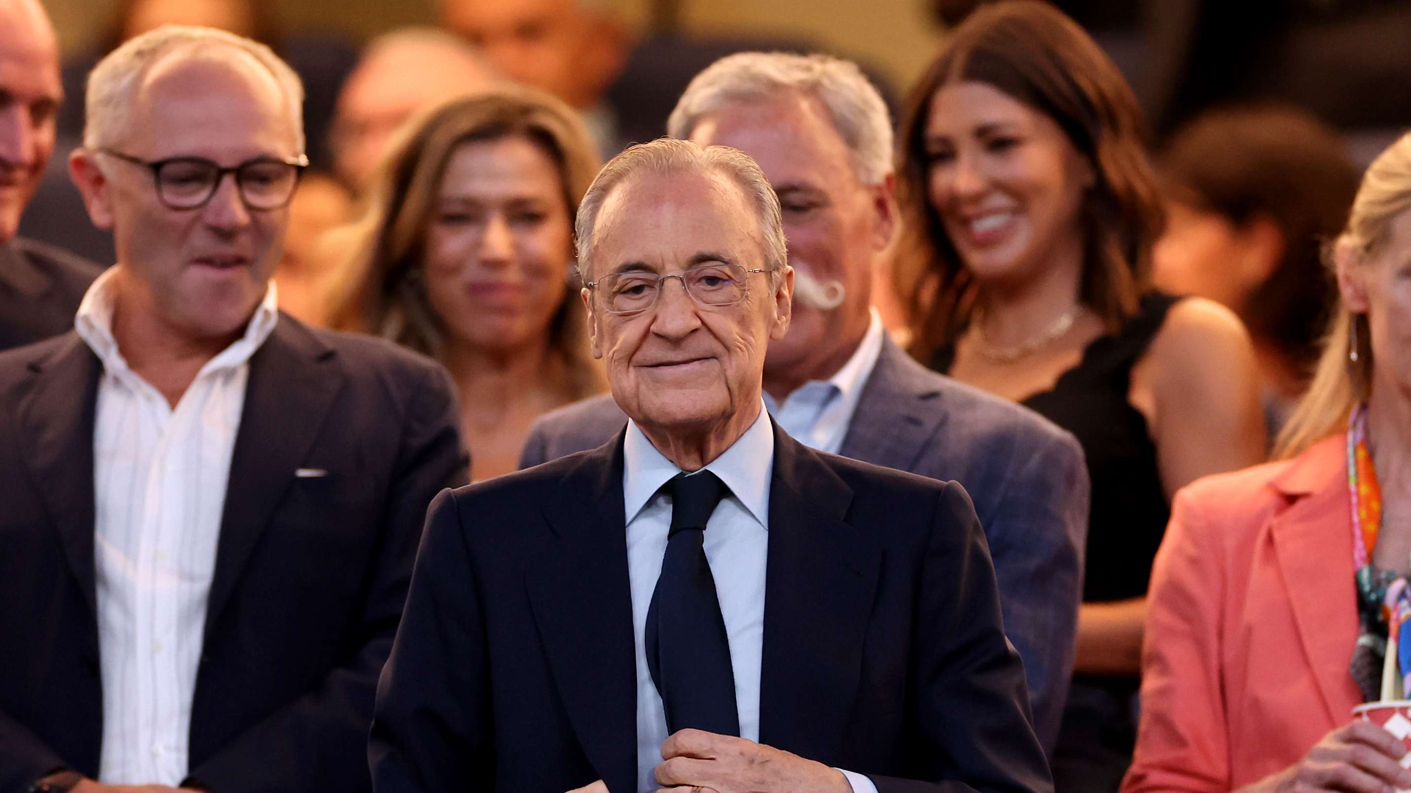 Perez visits Ceuta after shirt row  