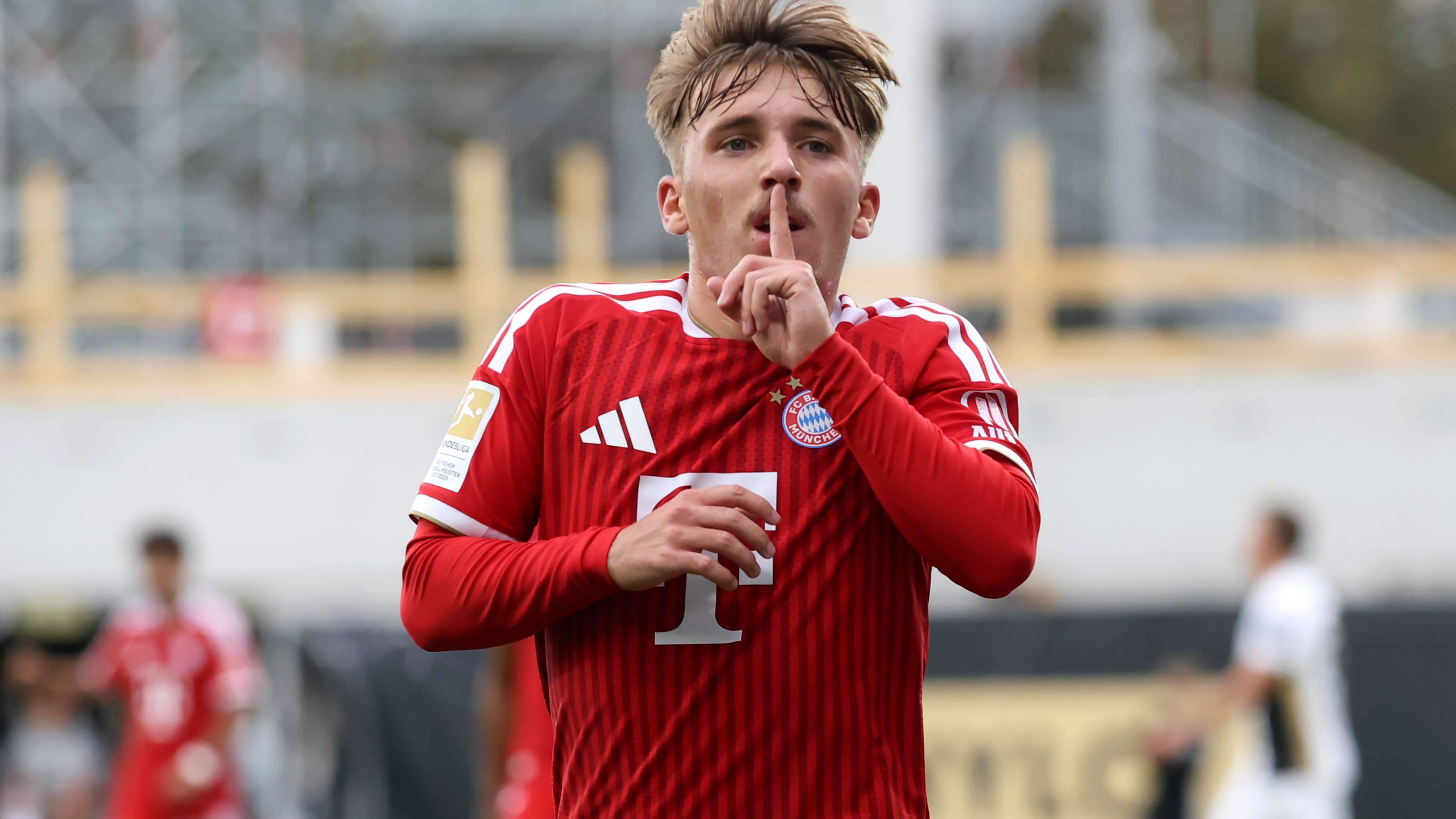 After whistles: Karl apologises for celebration gesture  