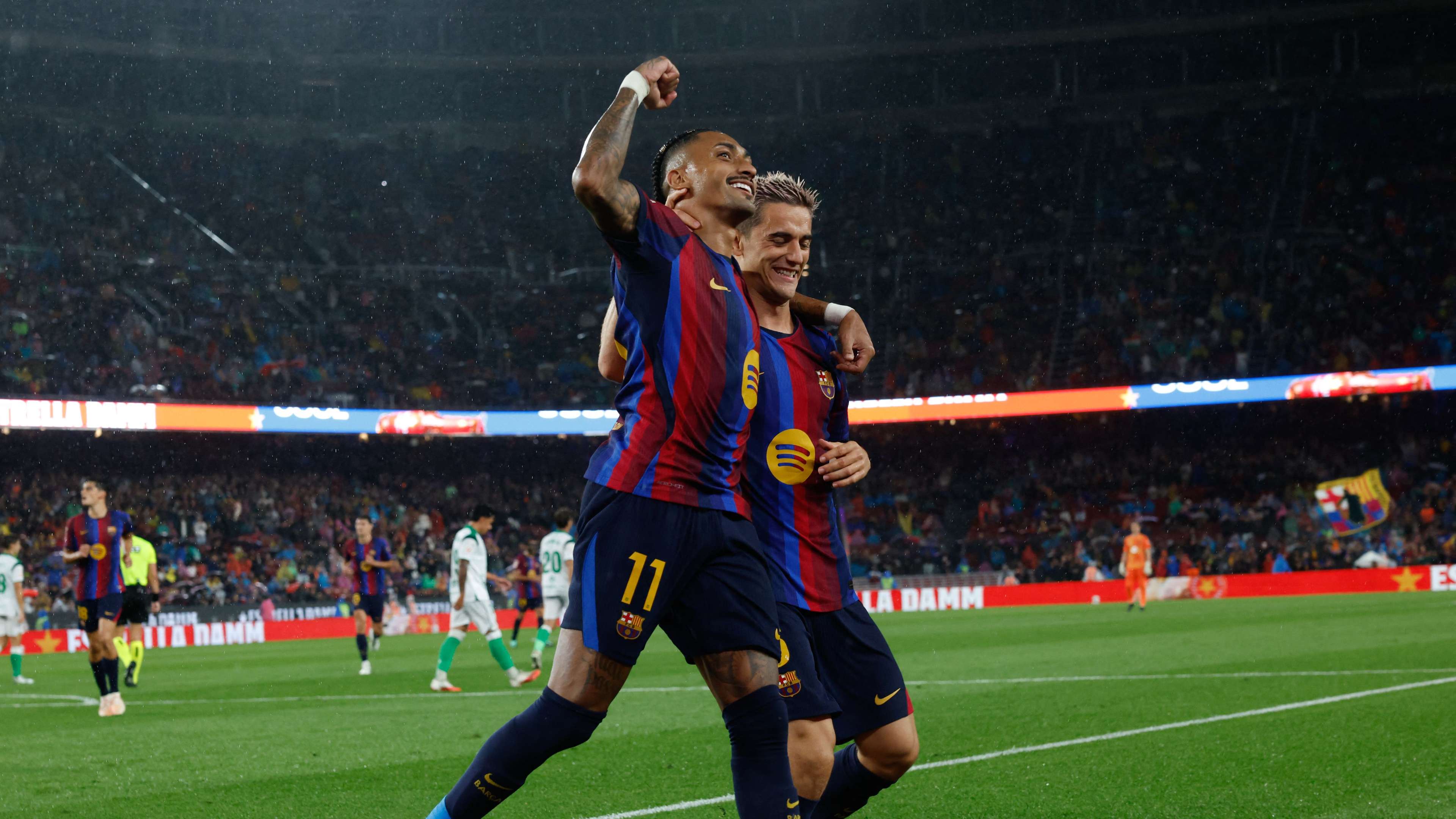Mourinho's record in danger: Flick's Barcelona threaten Real Madrid's throne  